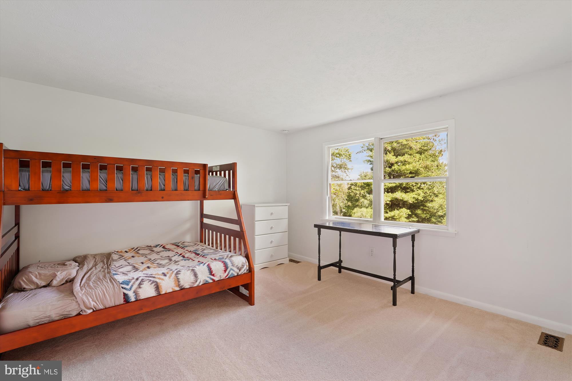 CRESCENT HILLS ESTATES - Residential