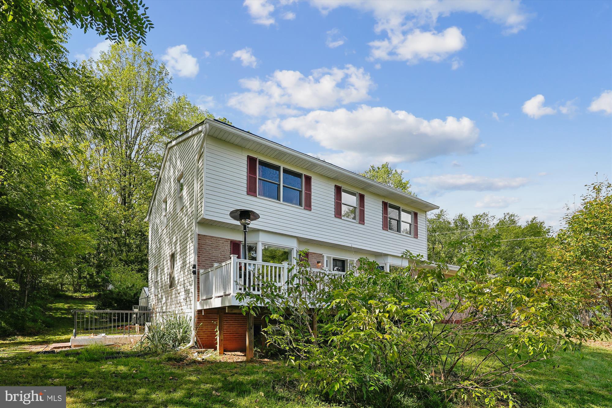 CRESCENT HILLS ESTATES - Residential