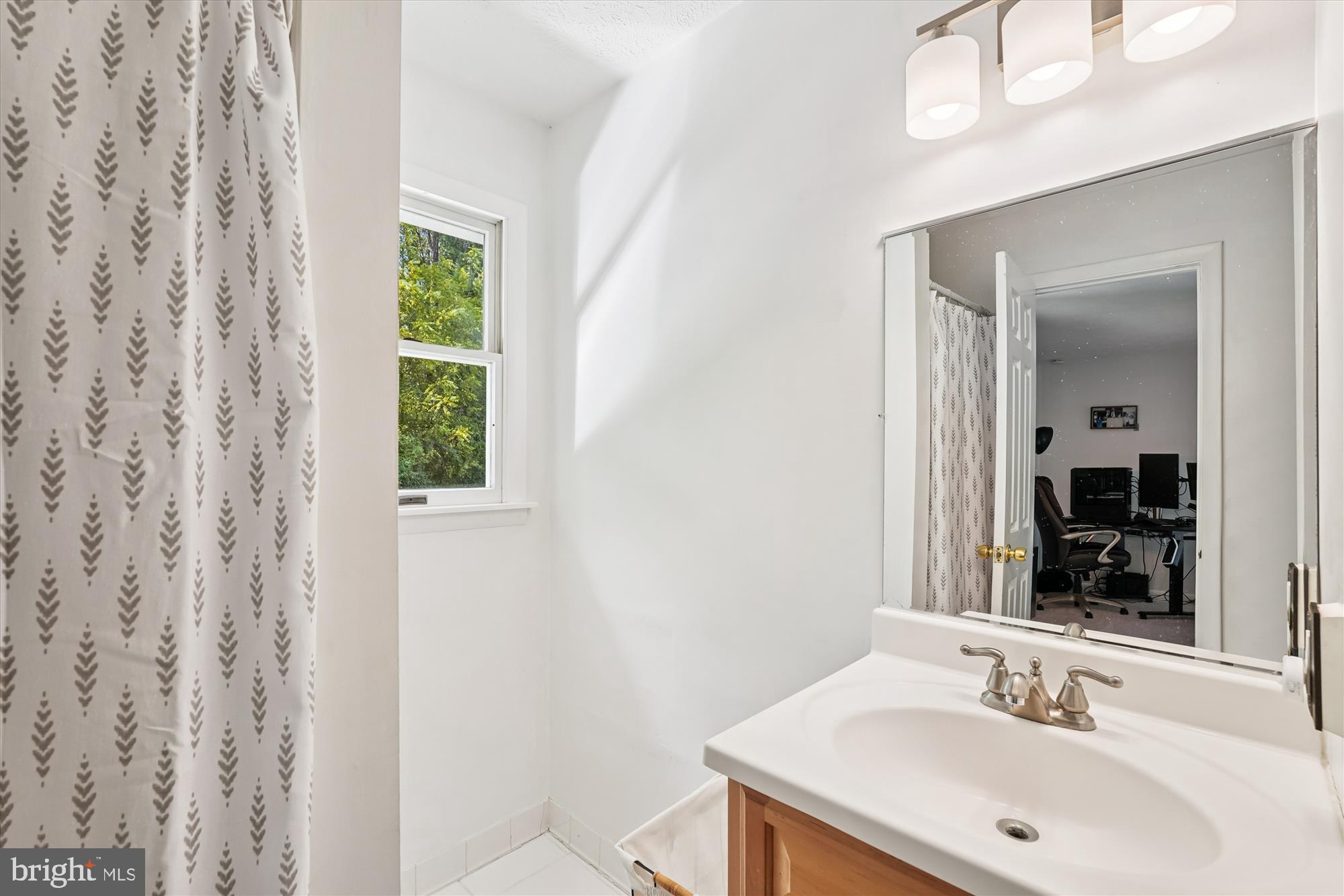 CRESCENT HILLS ESTATES - Residential