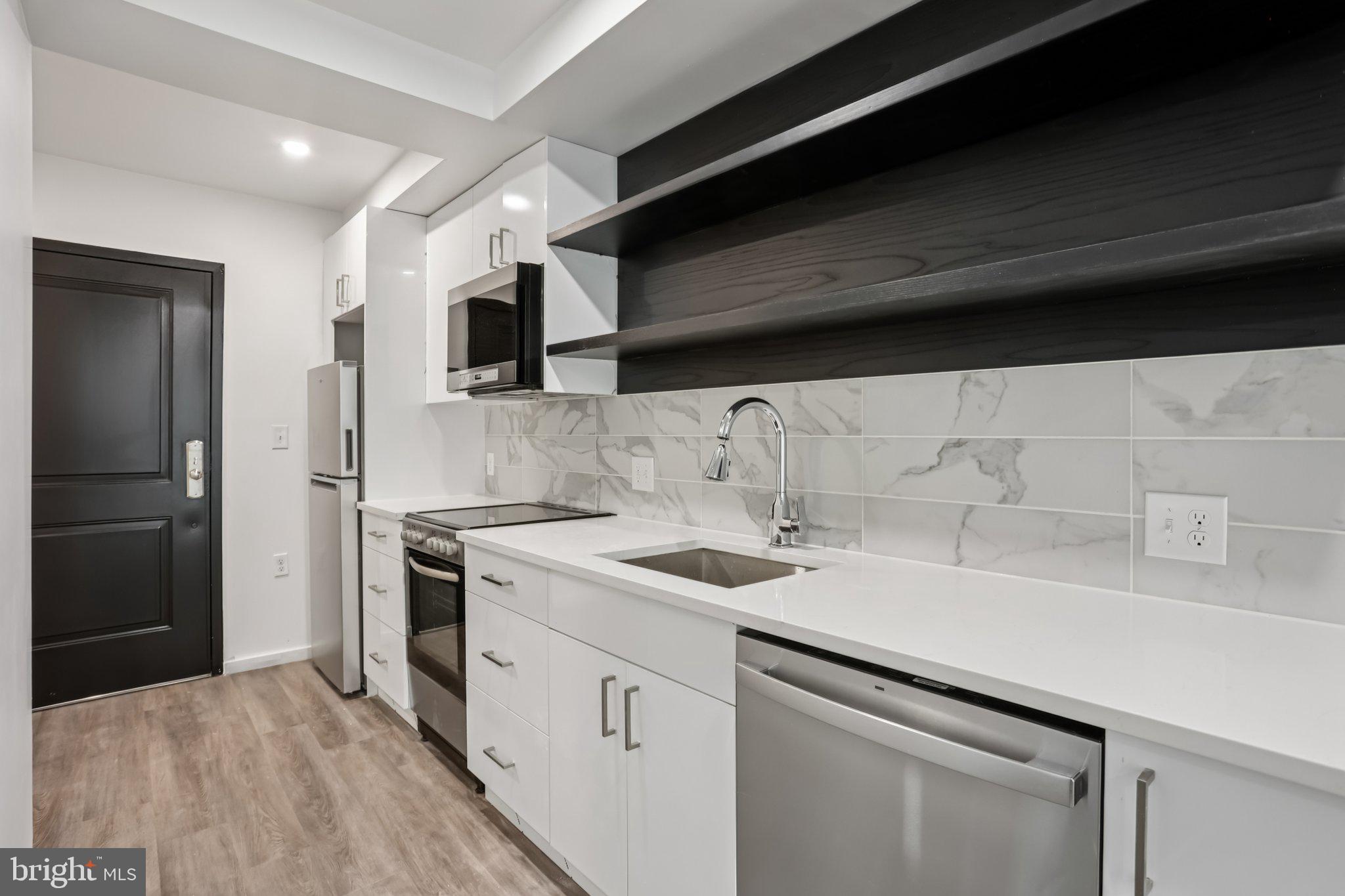 CENTER CITY - Residential Lease