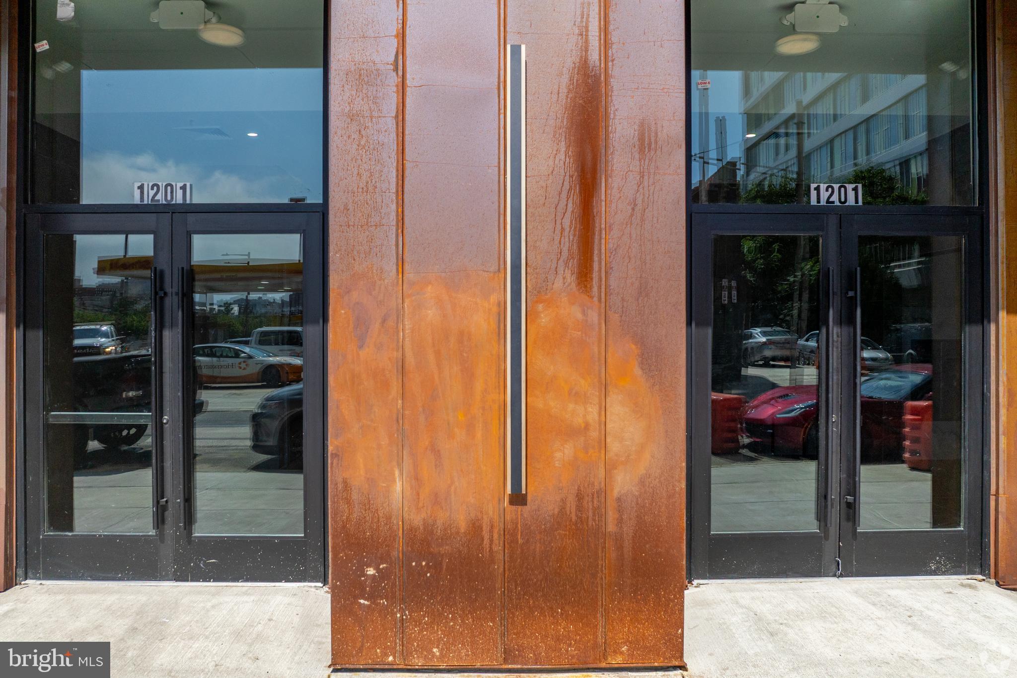 CENTER CITY - Residential Lease