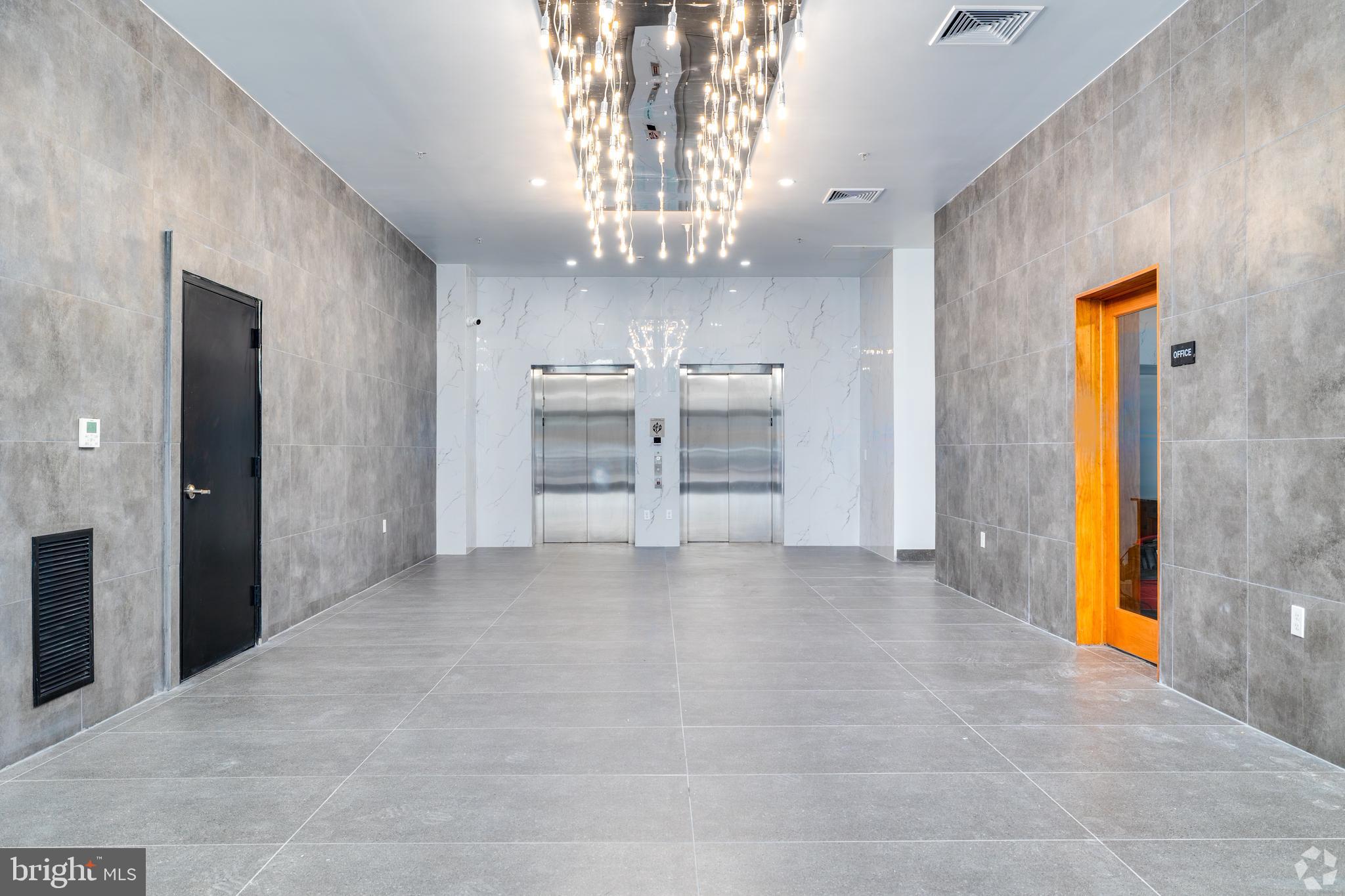 CENTER CITY - Residential Lease