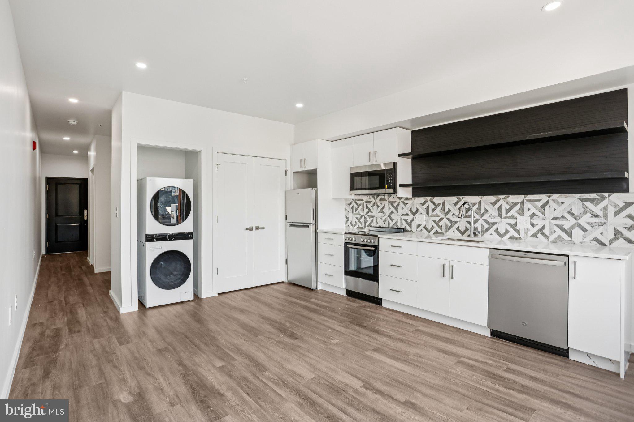 CENTER CITY - Residential Lease