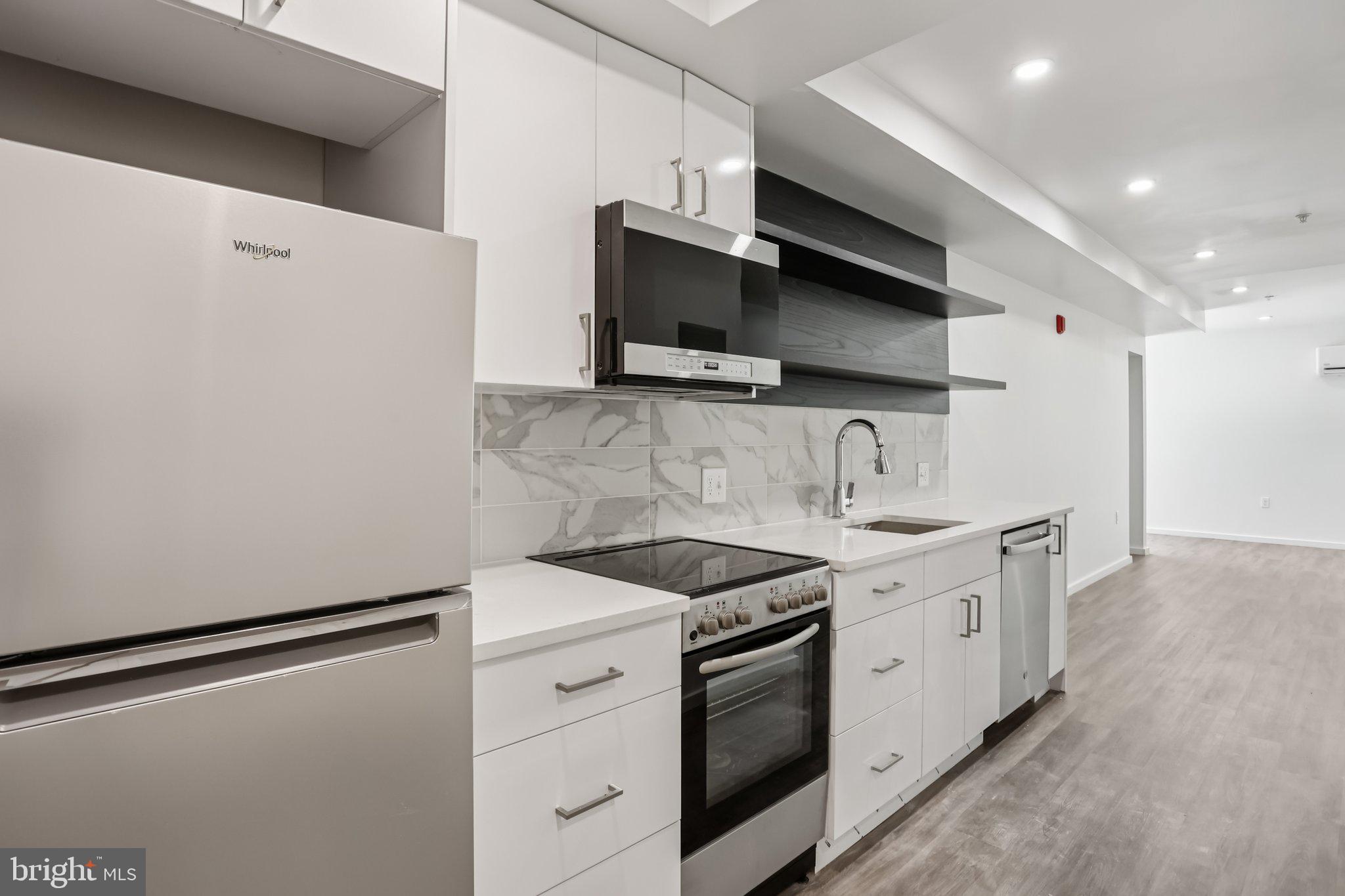 CENTER CITY - Residential Lease