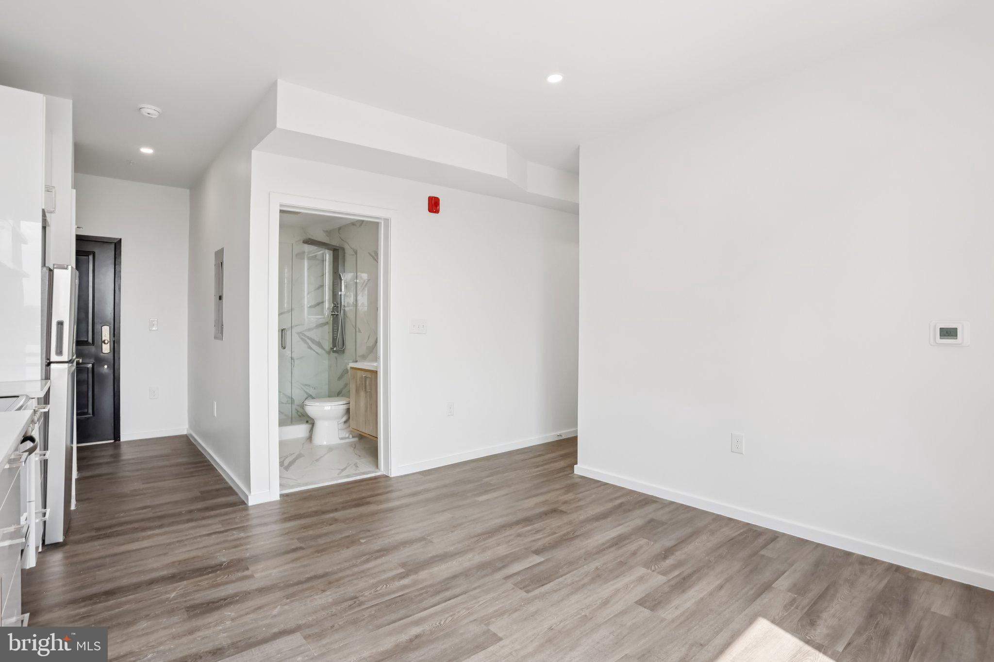 CENTER CITY - Residential Lease