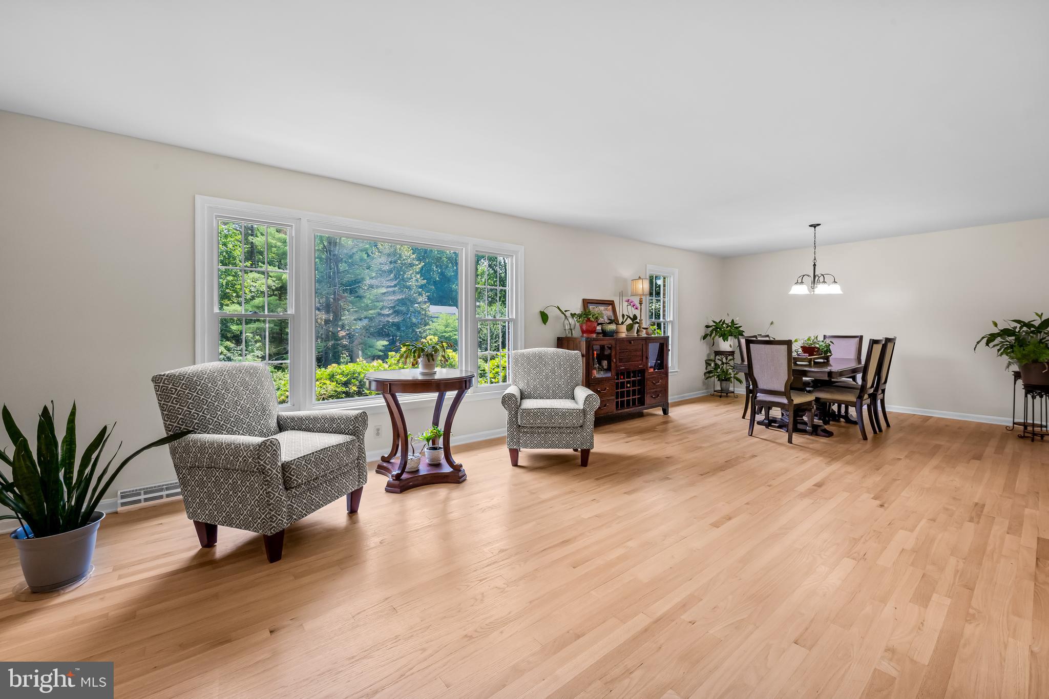 2406 CHATAU COURT