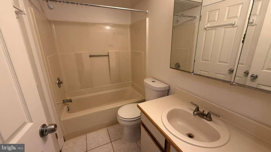 PHILADELPHIA (NORTHEAST) - Residential