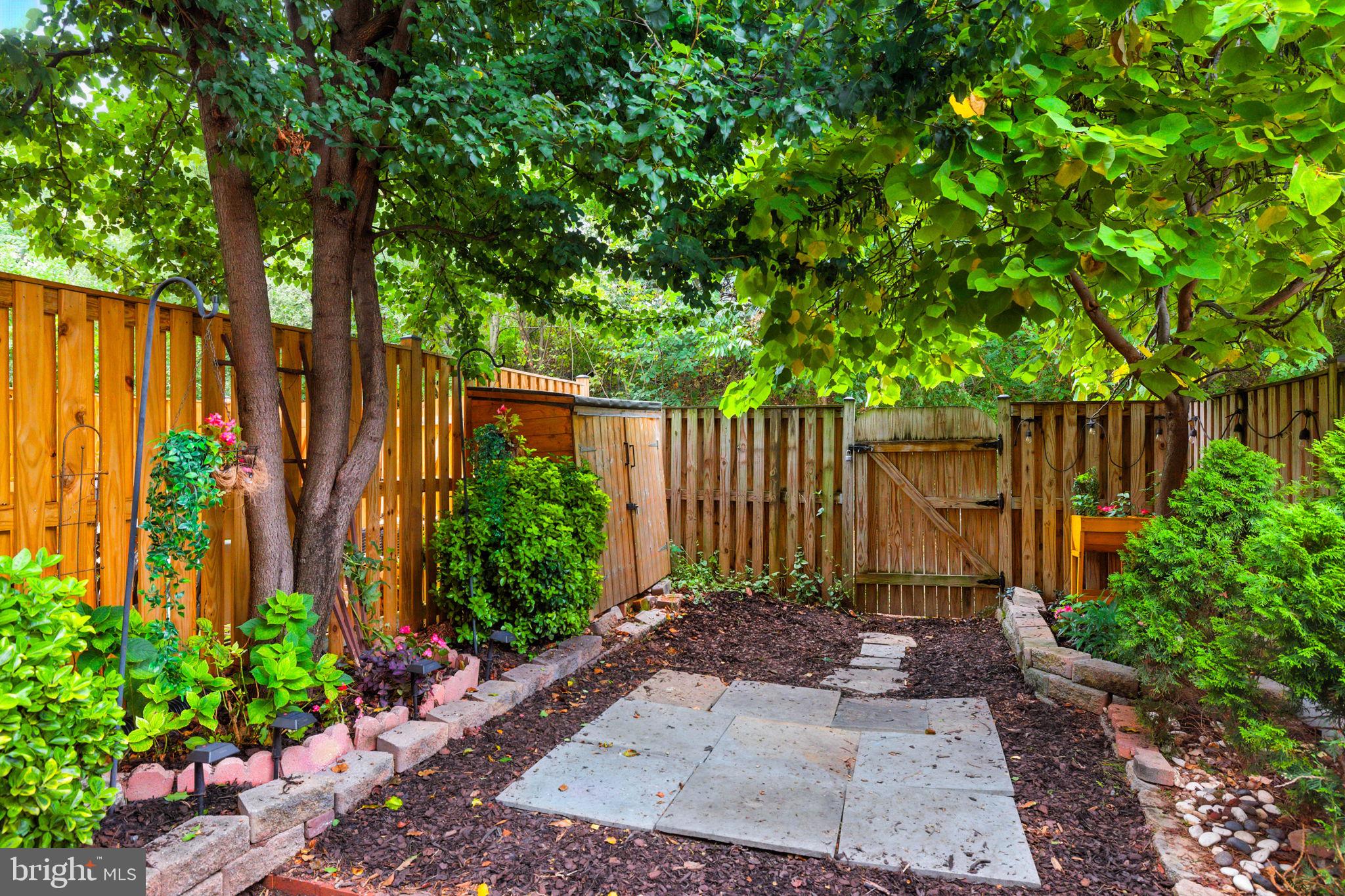 ROSEMONT - Residential