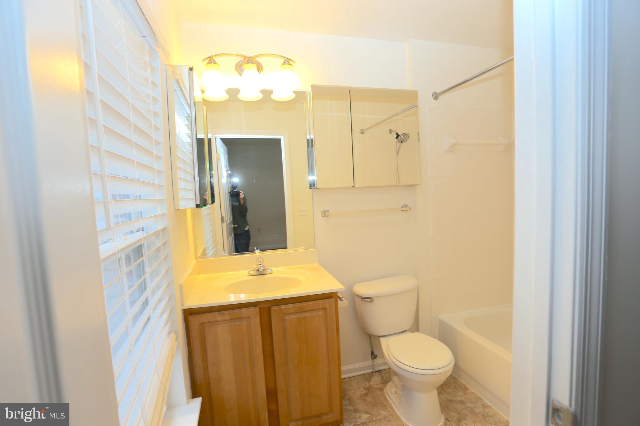 KING FARM - Residential Lease