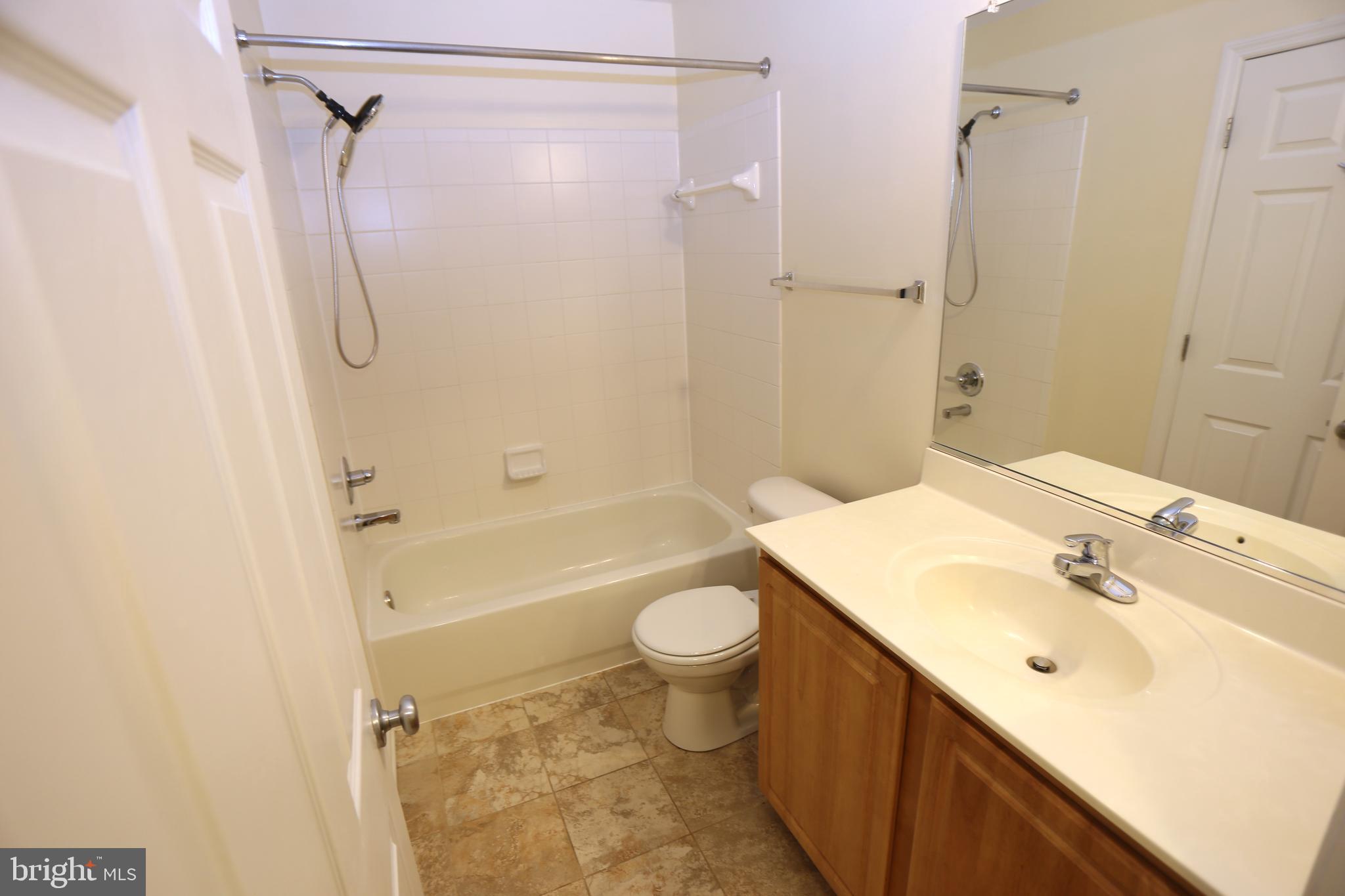 KING FARM - Residential Lease