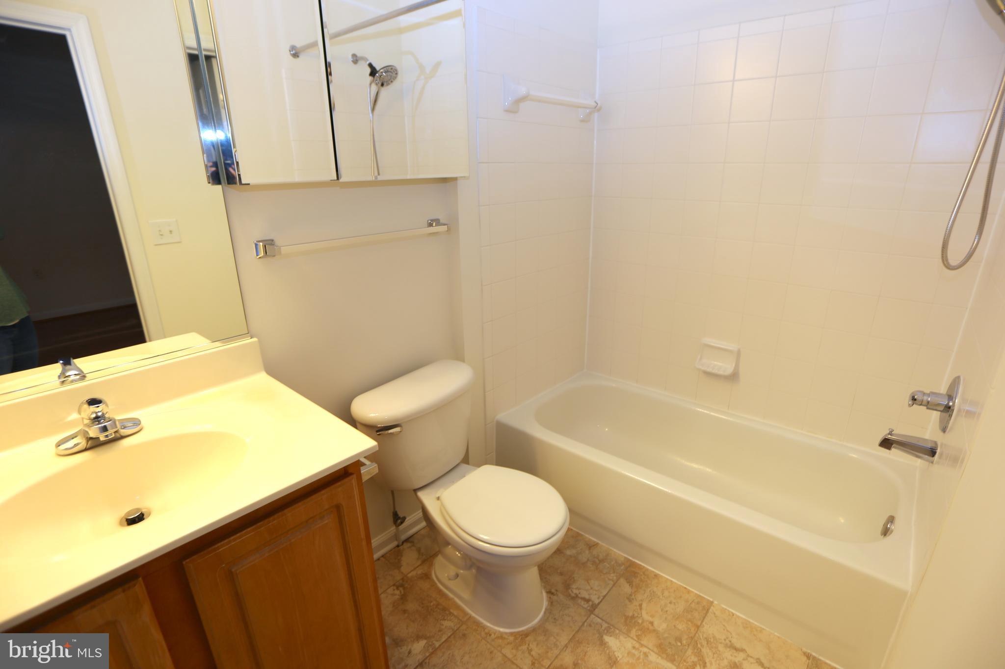 KING FARM - Residential Lease