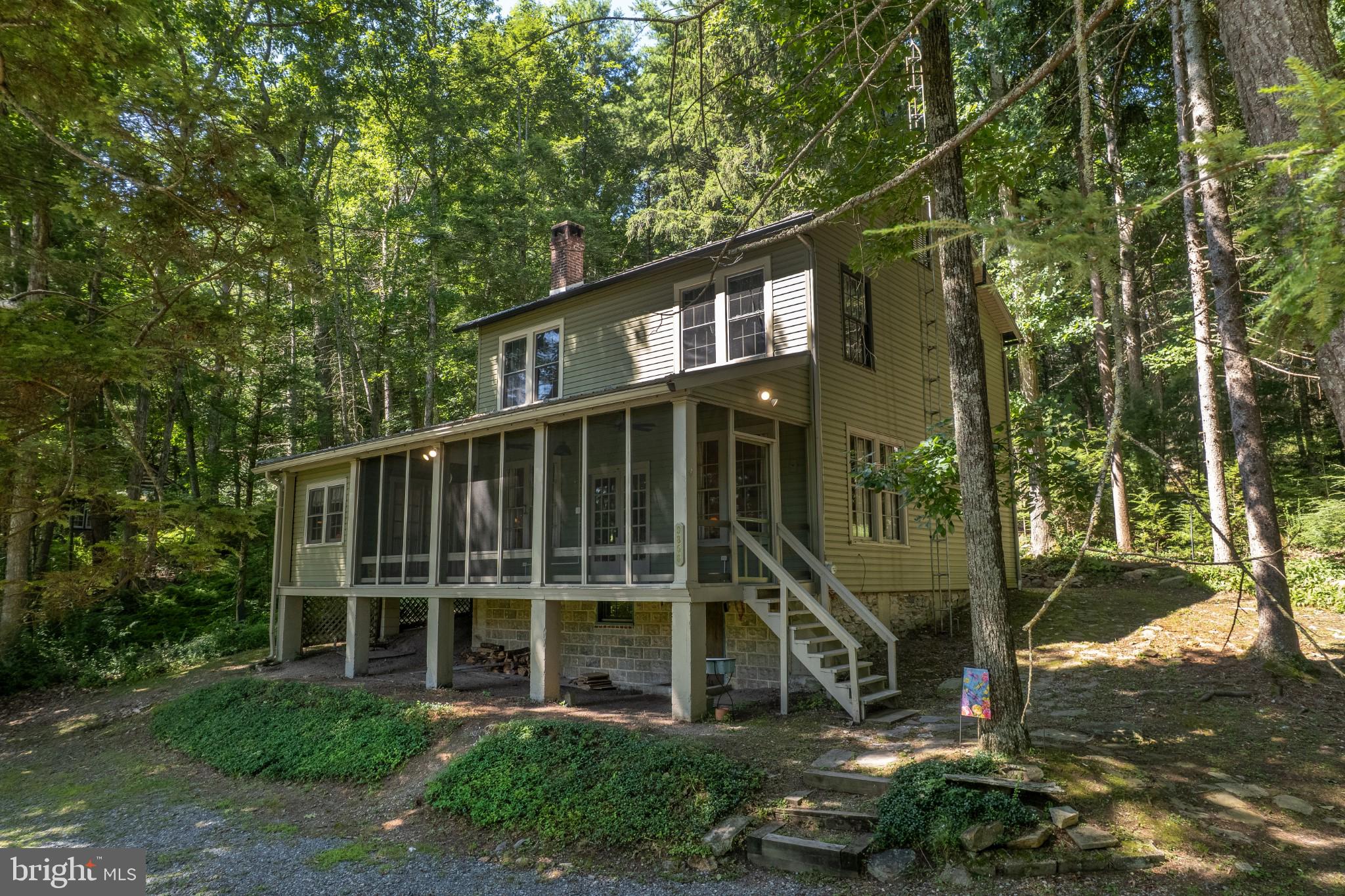 9856 GOLF COURSE ROAD