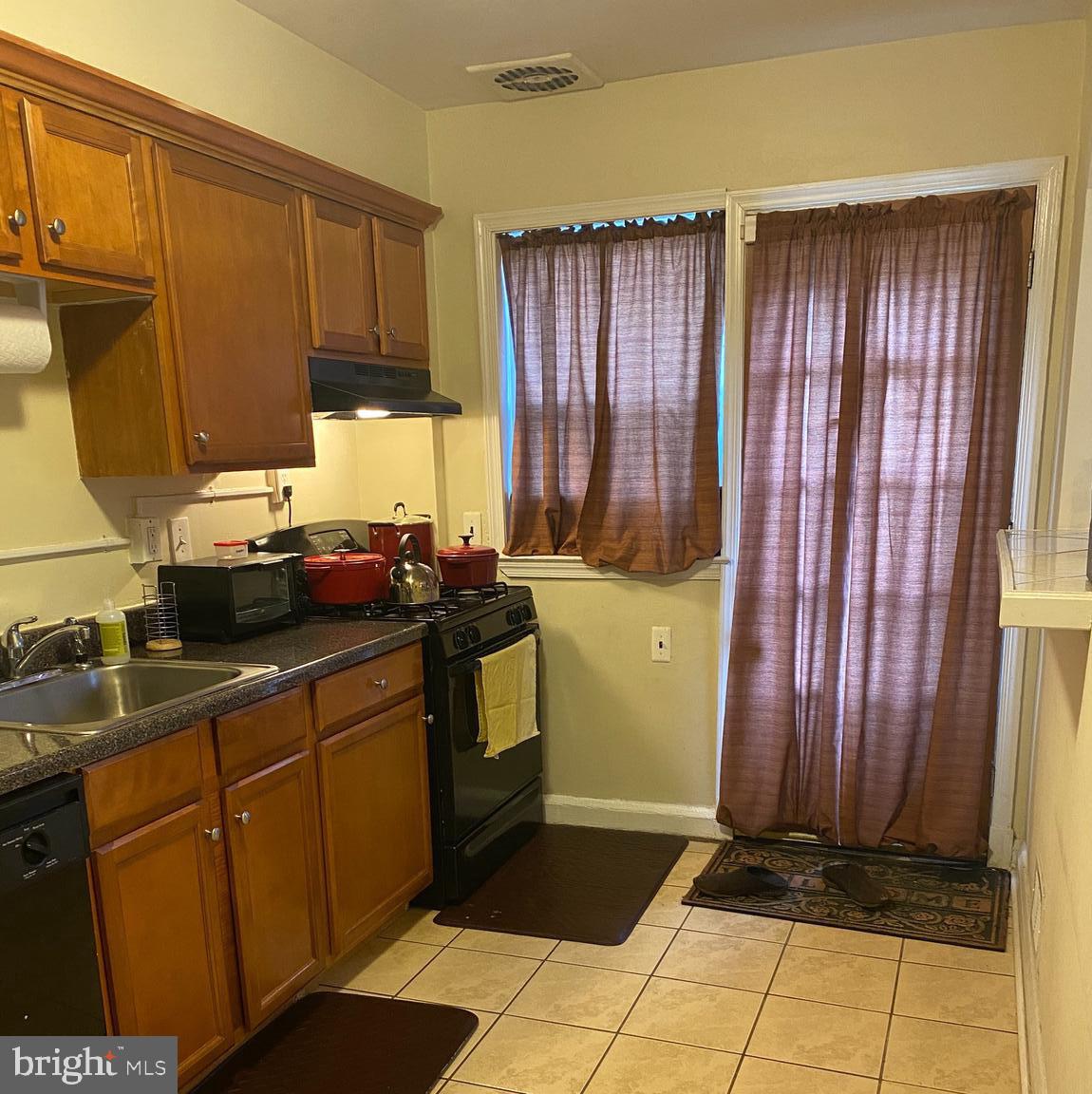 LOCH RAVEN - Residential Lease