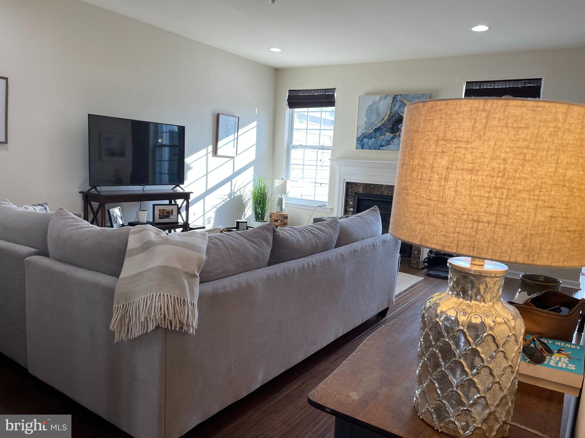 SPRING OAK - Residential