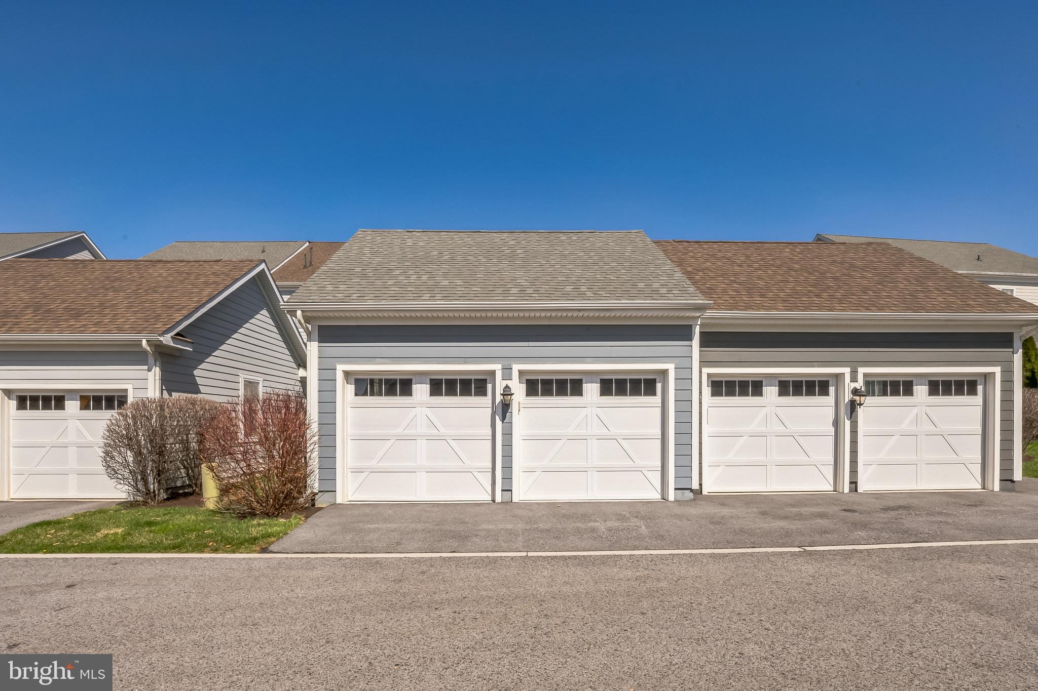 SPRING OAK - Residential