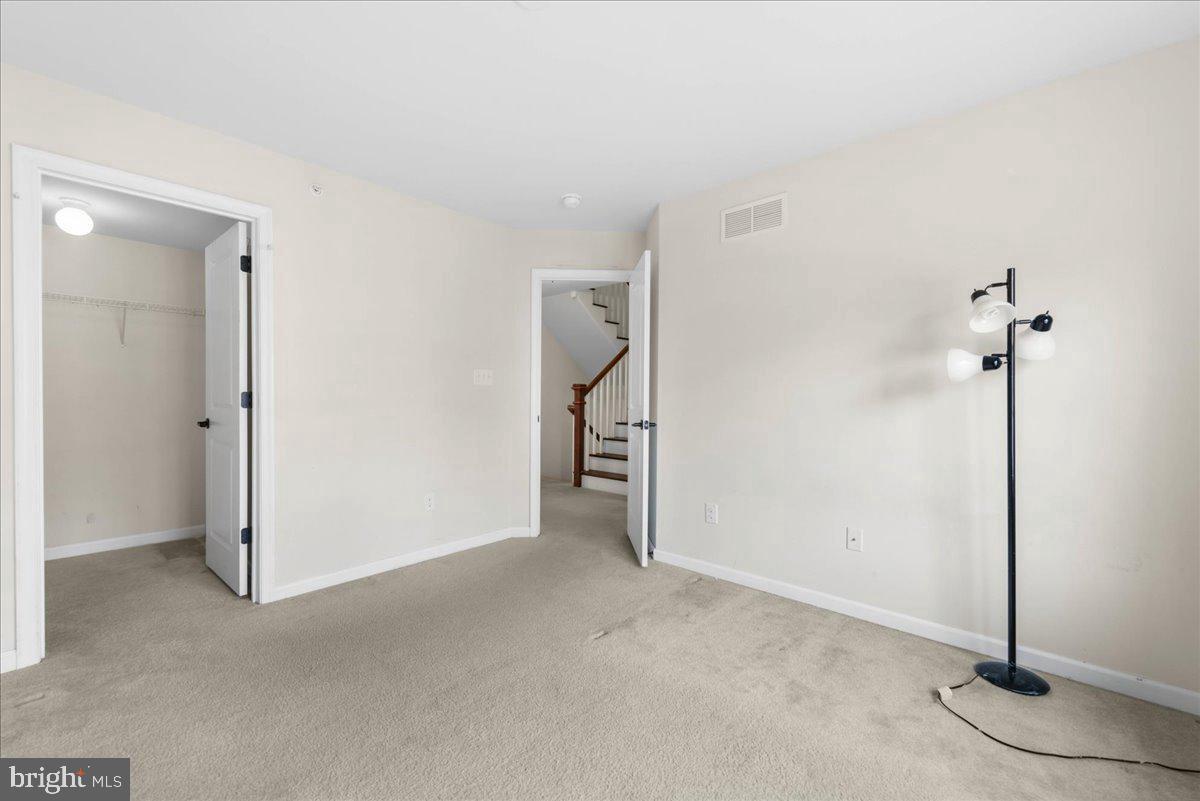 SPRING OAK - Residential