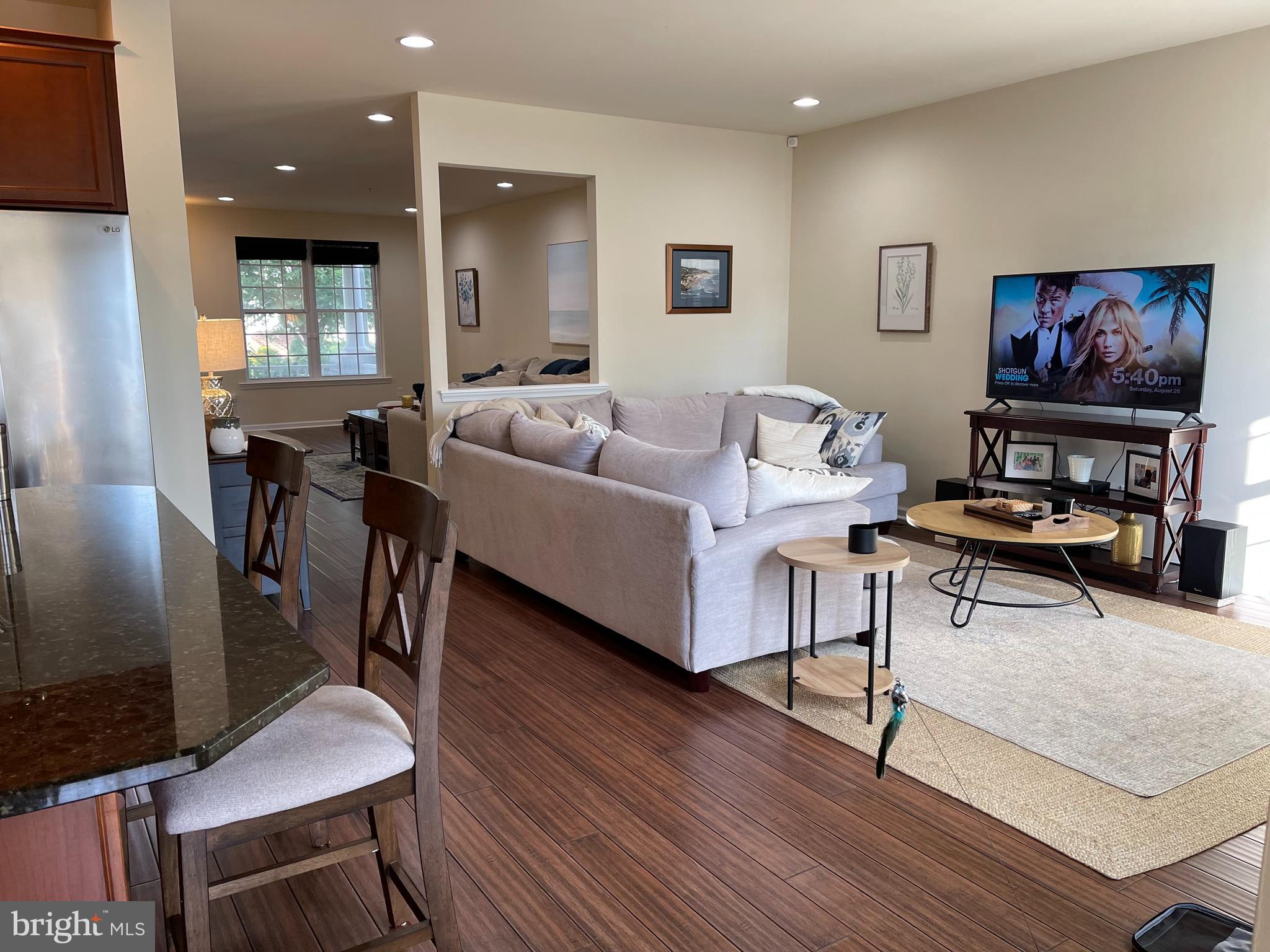 SPRING OAK - Residential