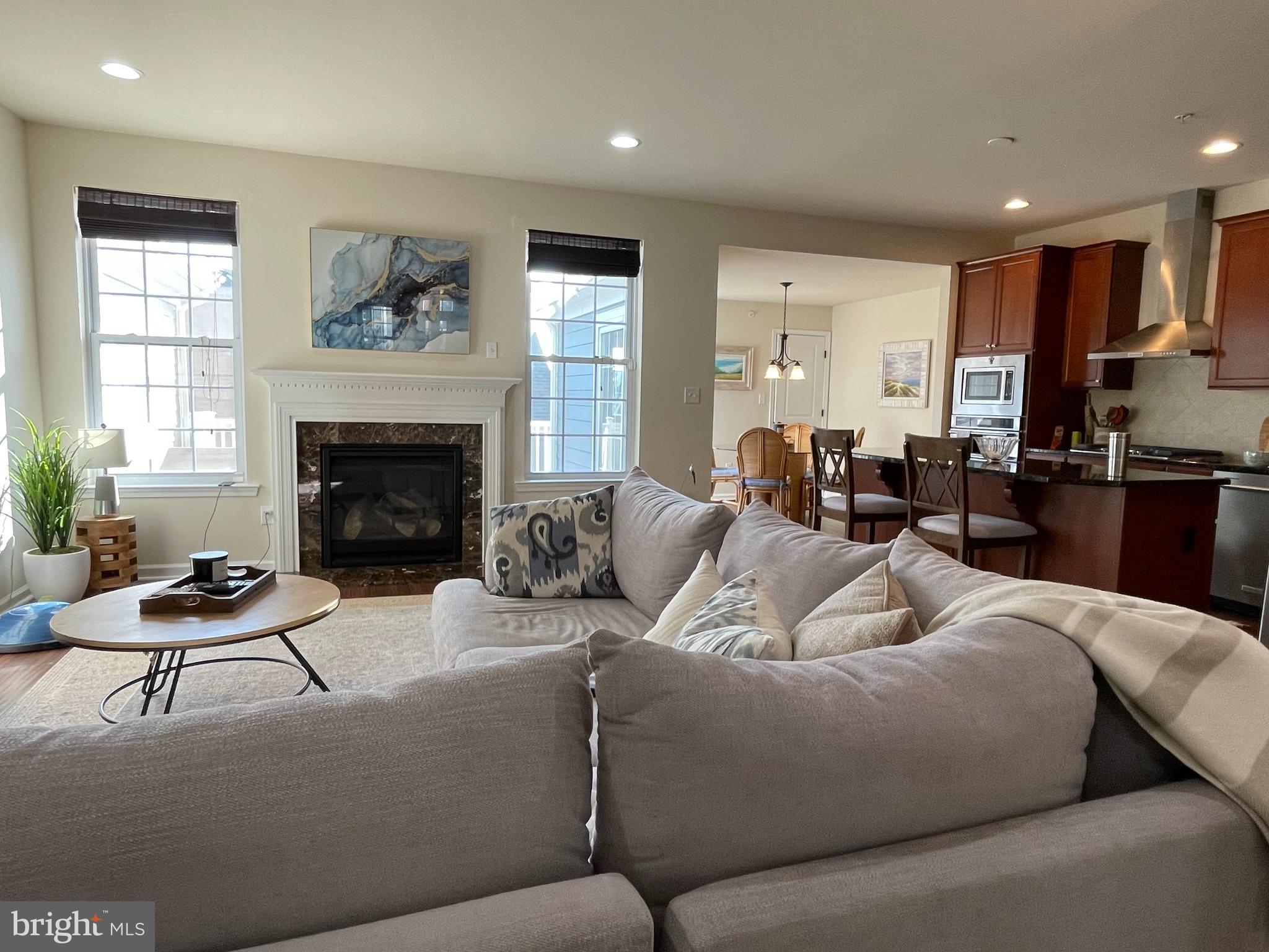 SPRING OAK - Residential
