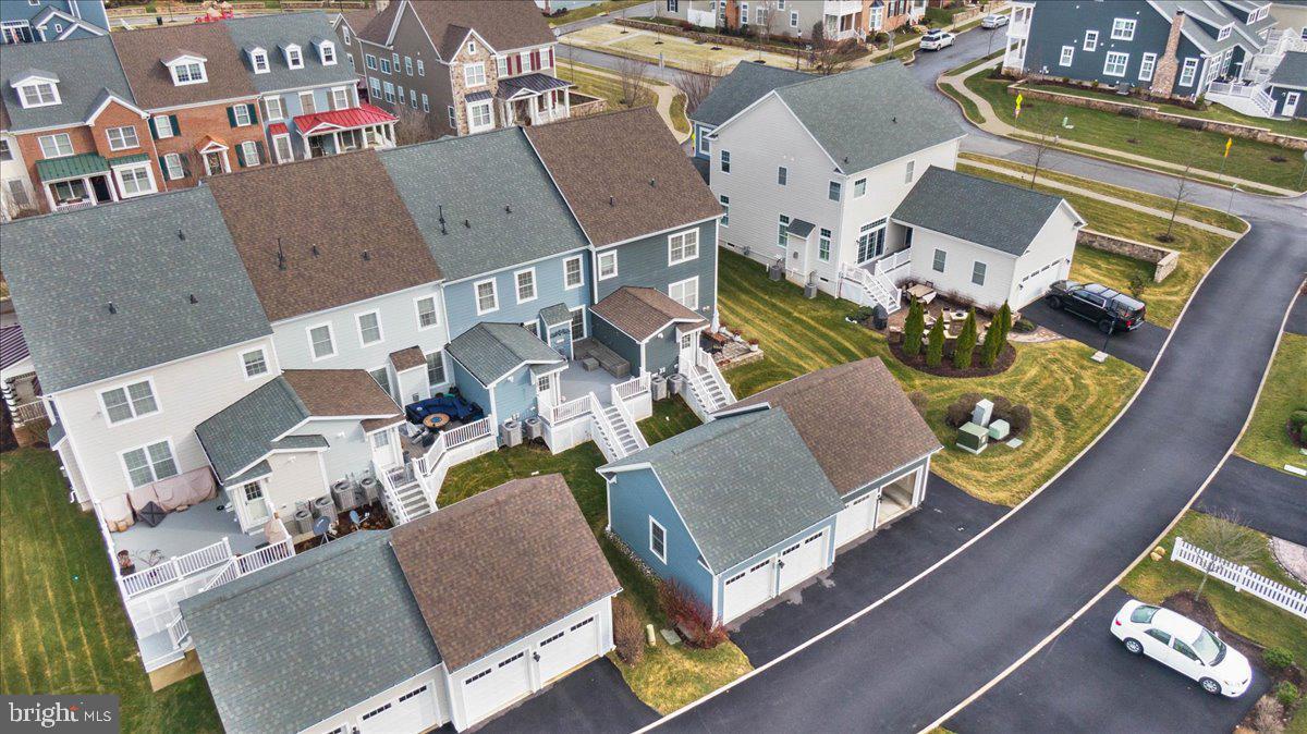 SPRING OAK - Residential