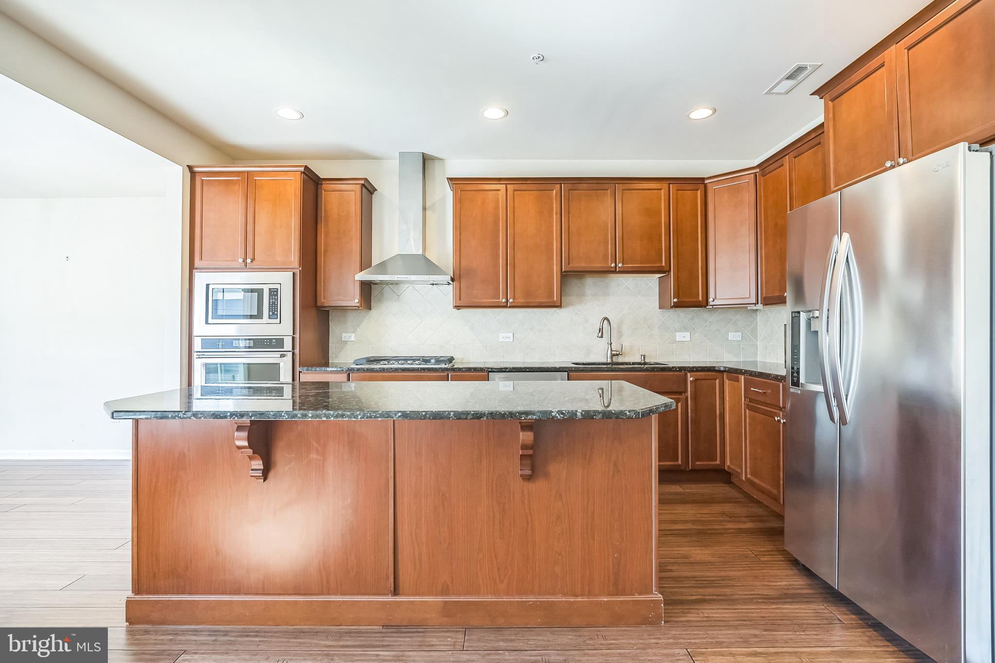 SPRING OAK - Residential