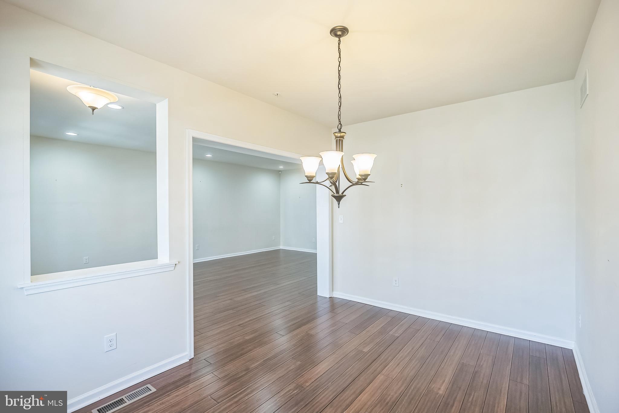 SPRING OAK - Residential