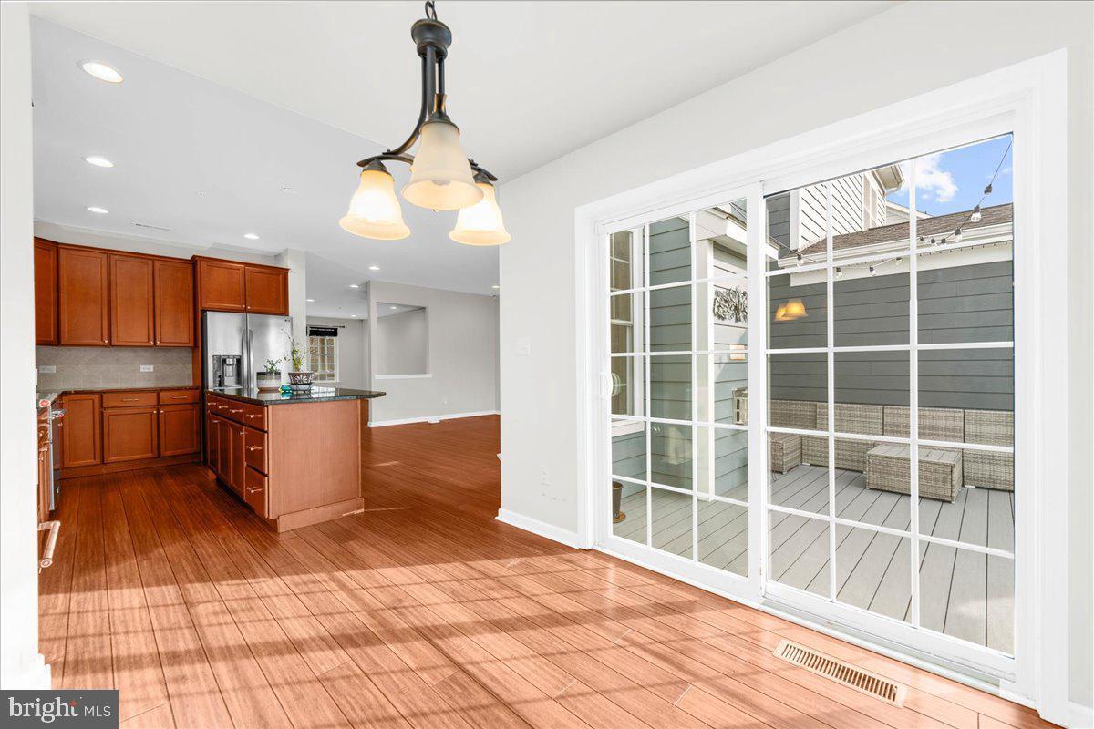 SPRING OAK - Residential
