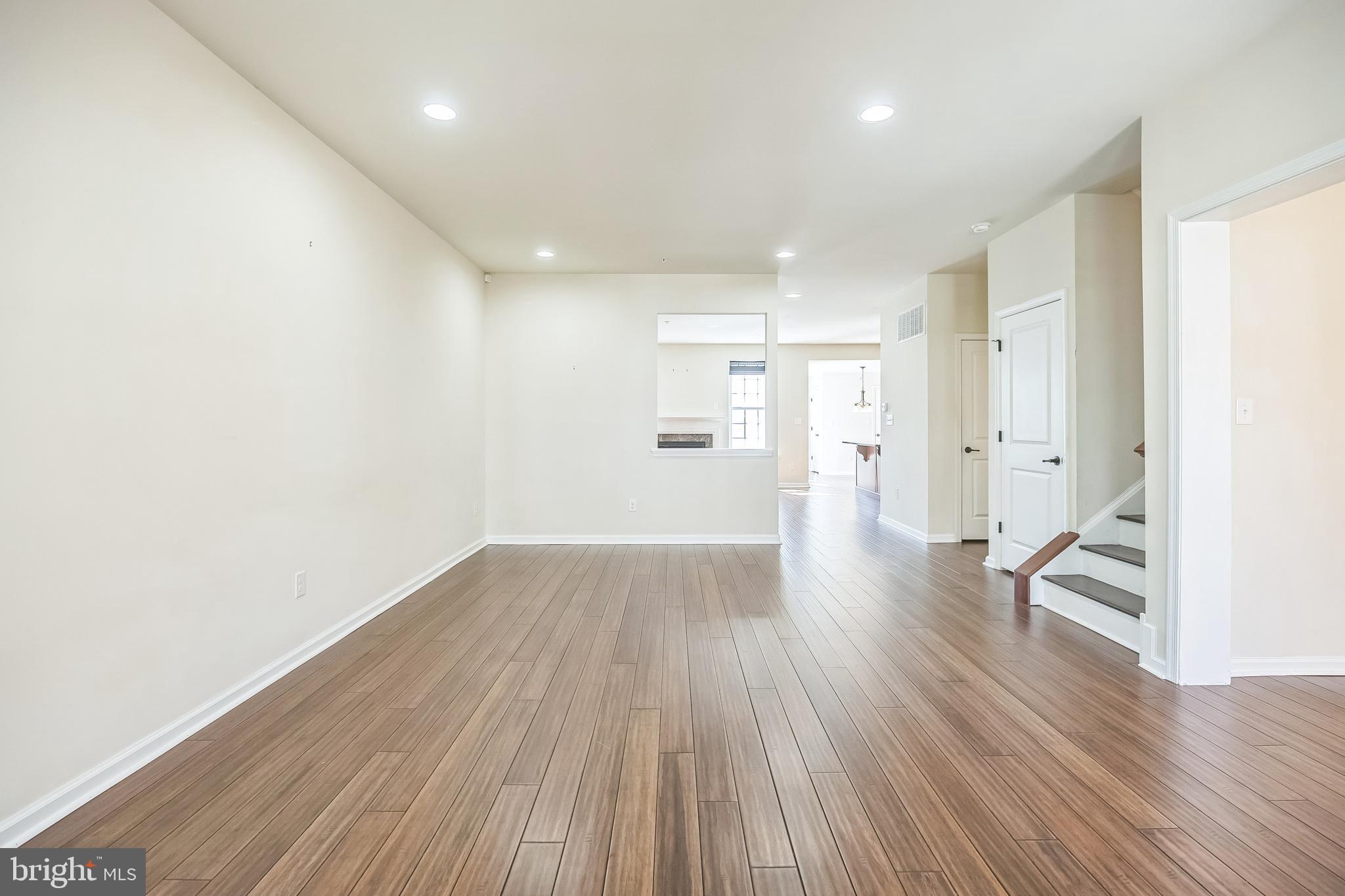 SPRING OAK - Residential