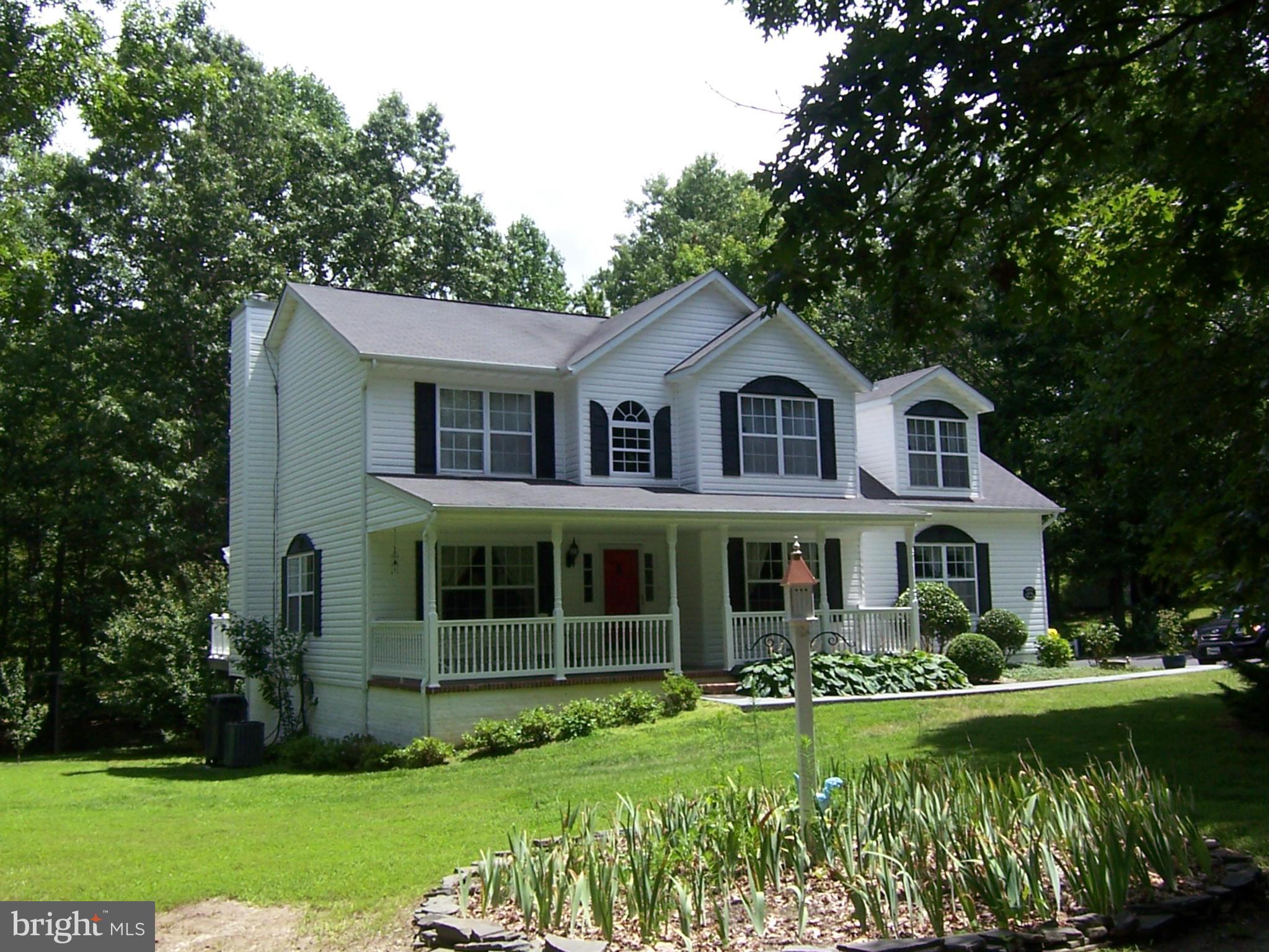 SIX LAKES WEST - Residential