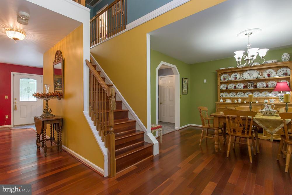 SIX LAKES WEST - Residential