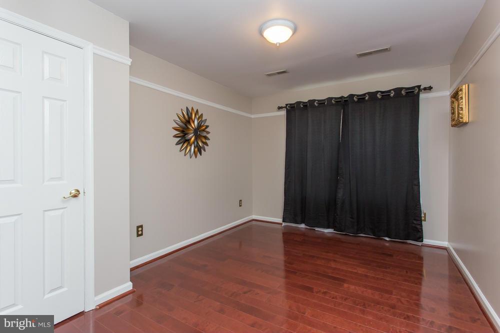 SIX LAKES WEST - Residential