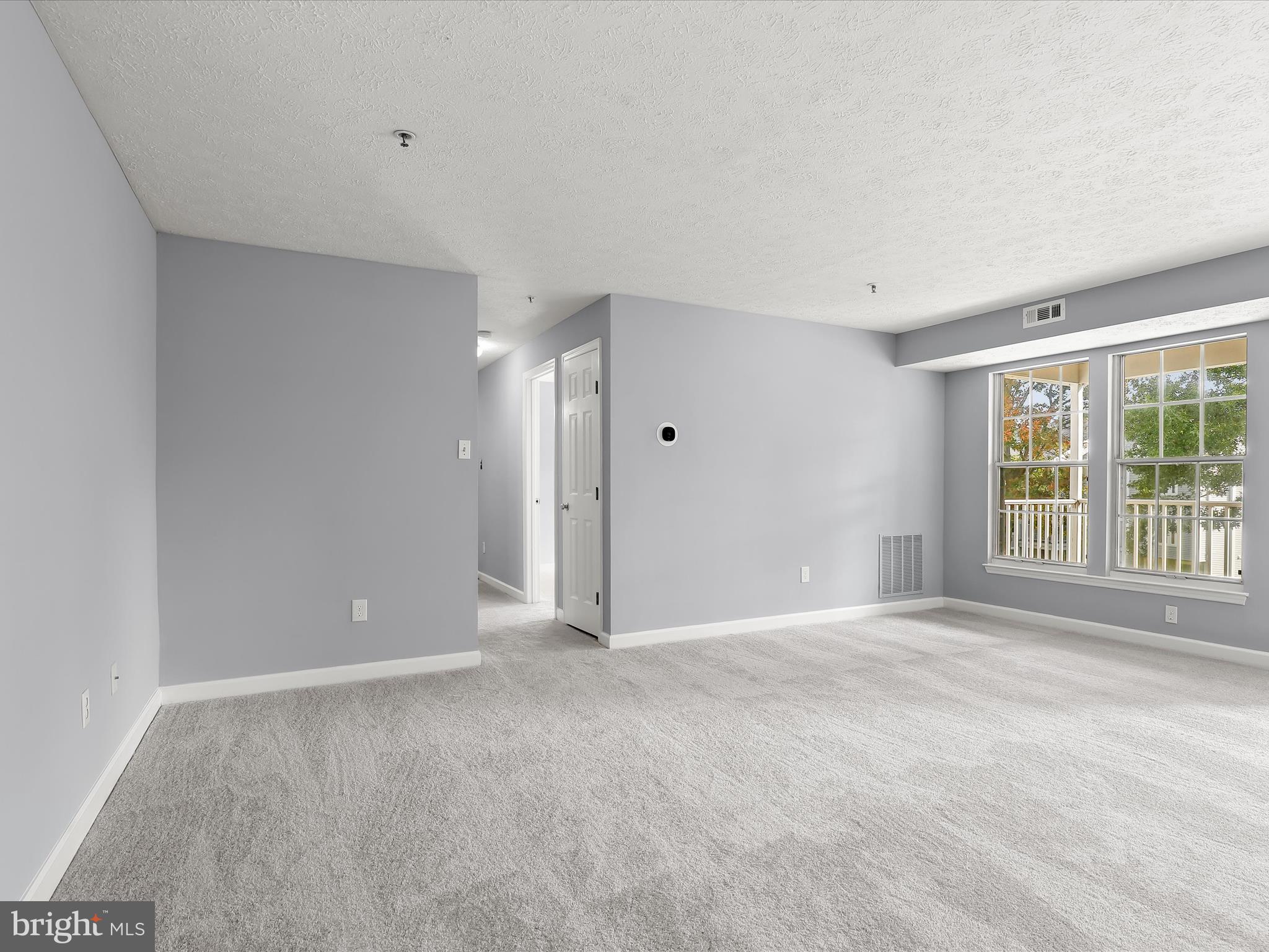 RIVERSIDE - Residential