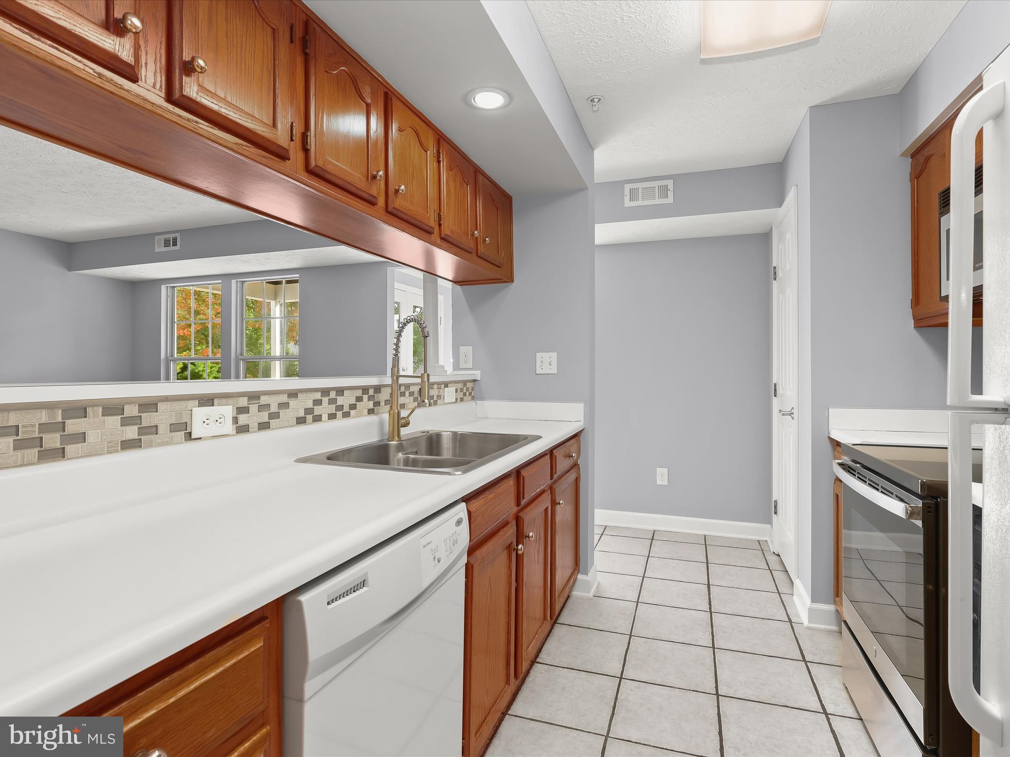 RIVERSIDE - Residential