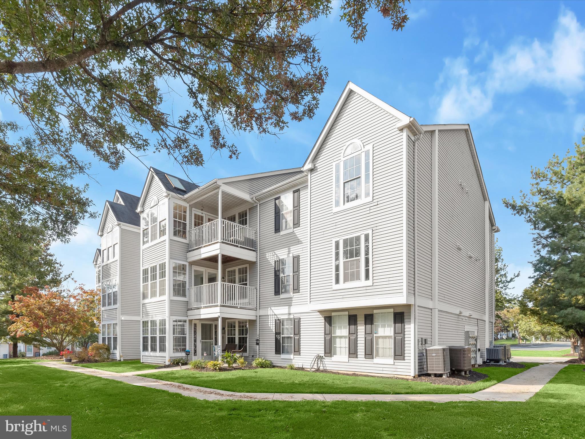 RIVERSIDE - Residential