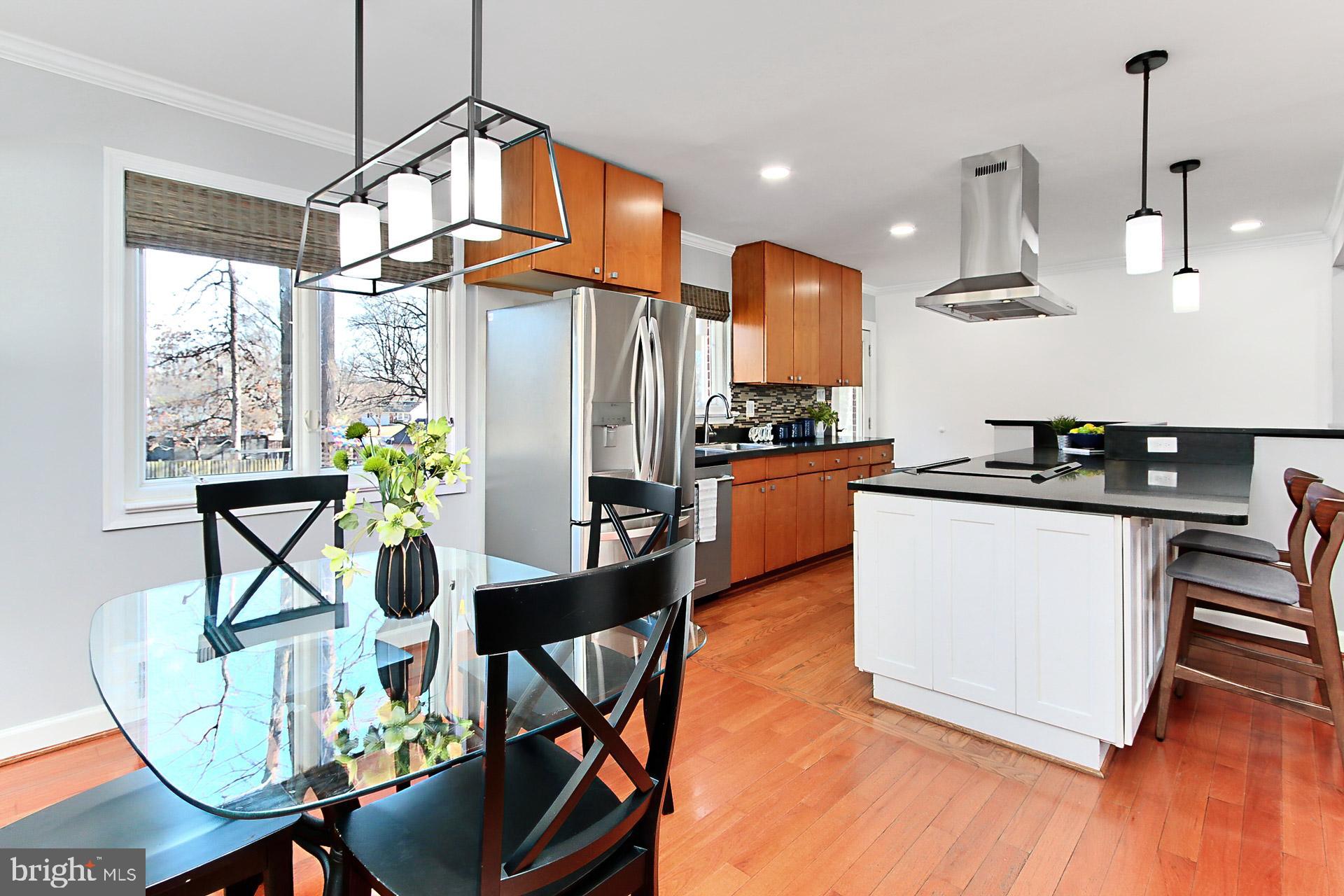 BROYHILL PARK - Residential