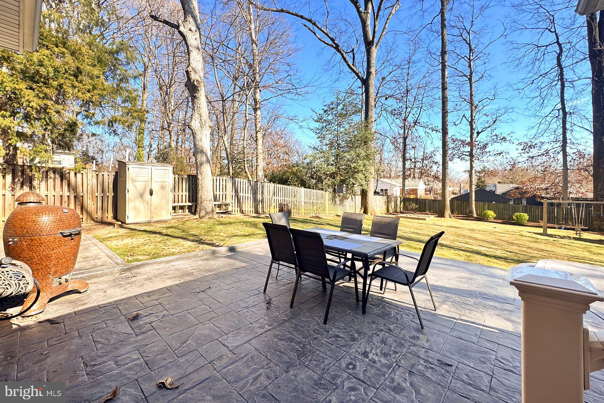 BROYHILL PARK - Residential