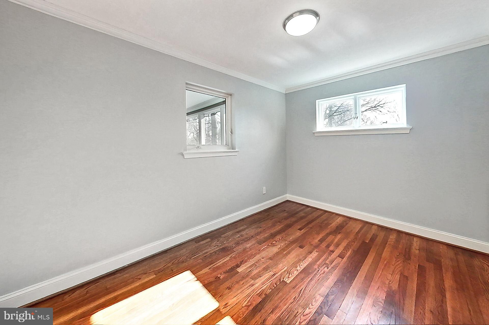 BROYHILL PARK - Residential