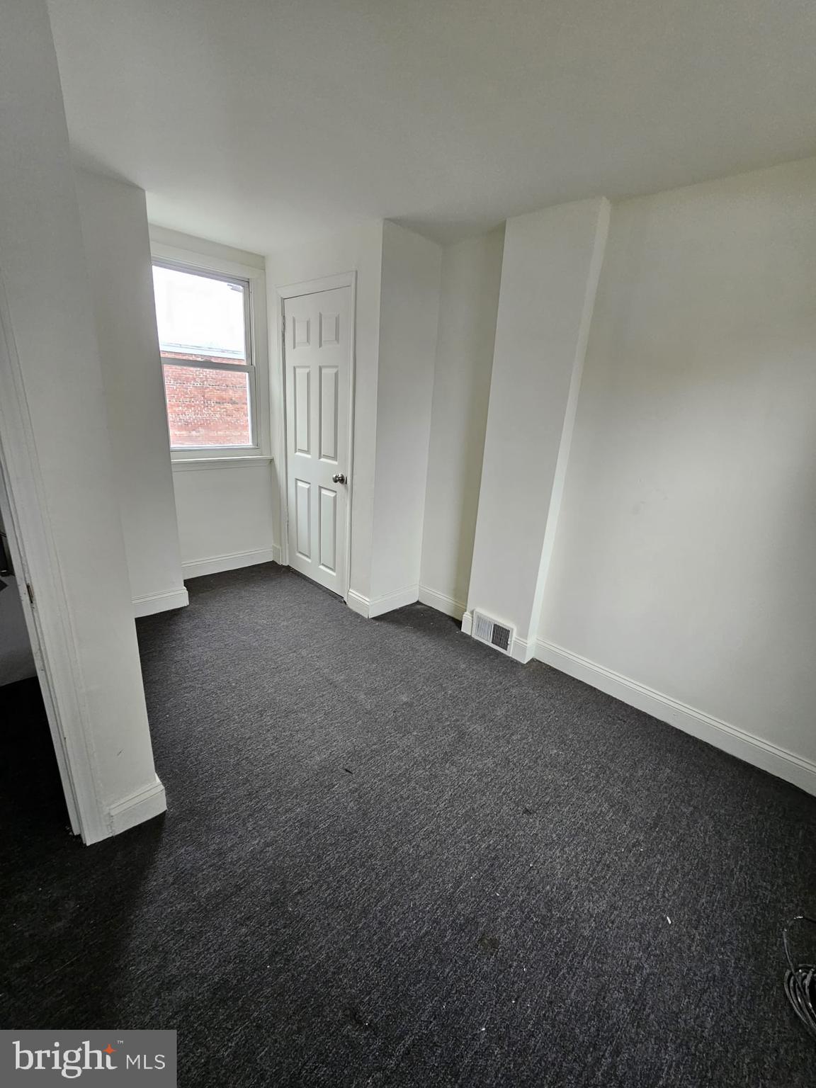 FRANKFORD - Residential Lease