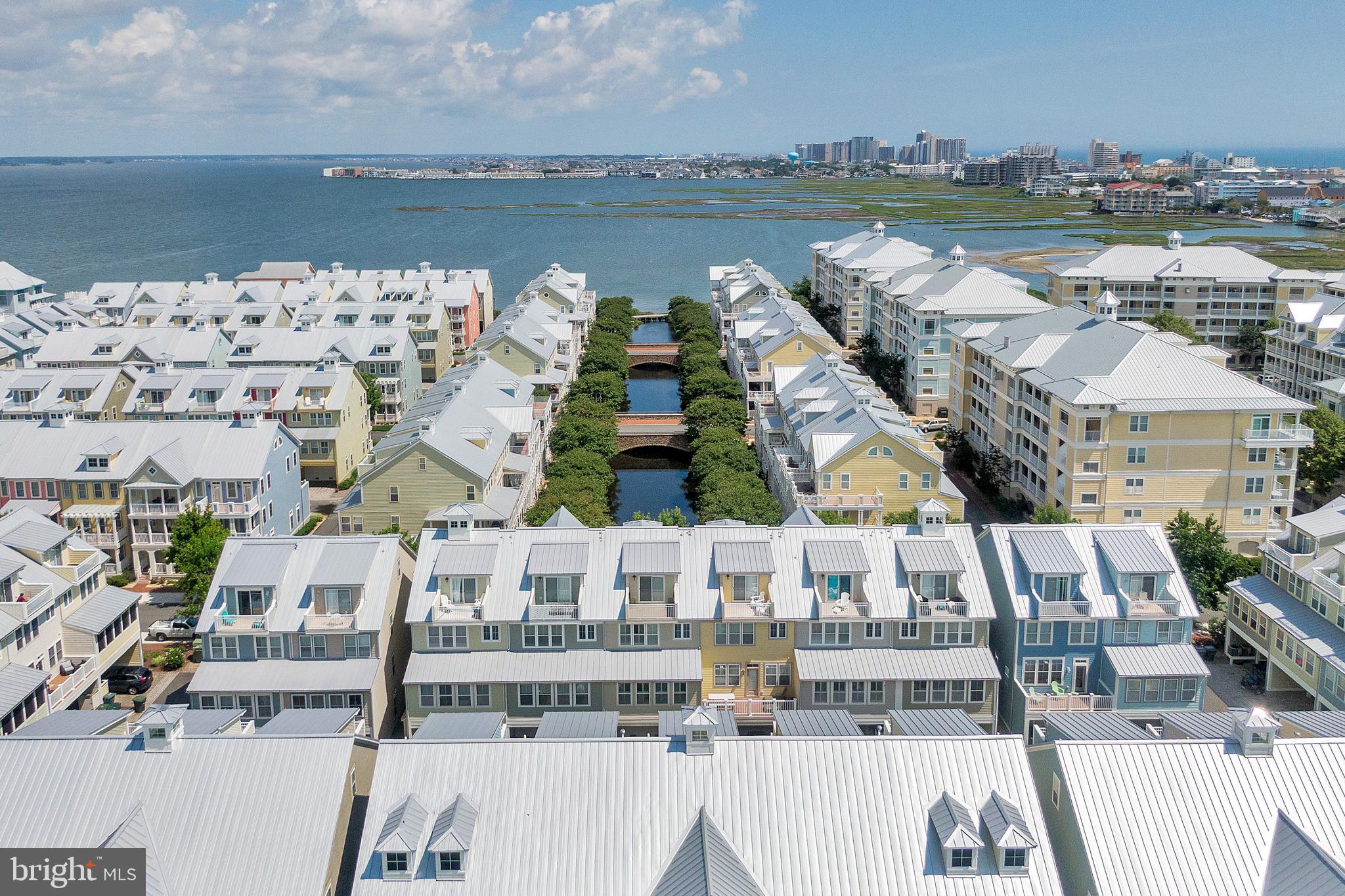 SUNSET ISLAND - Residential