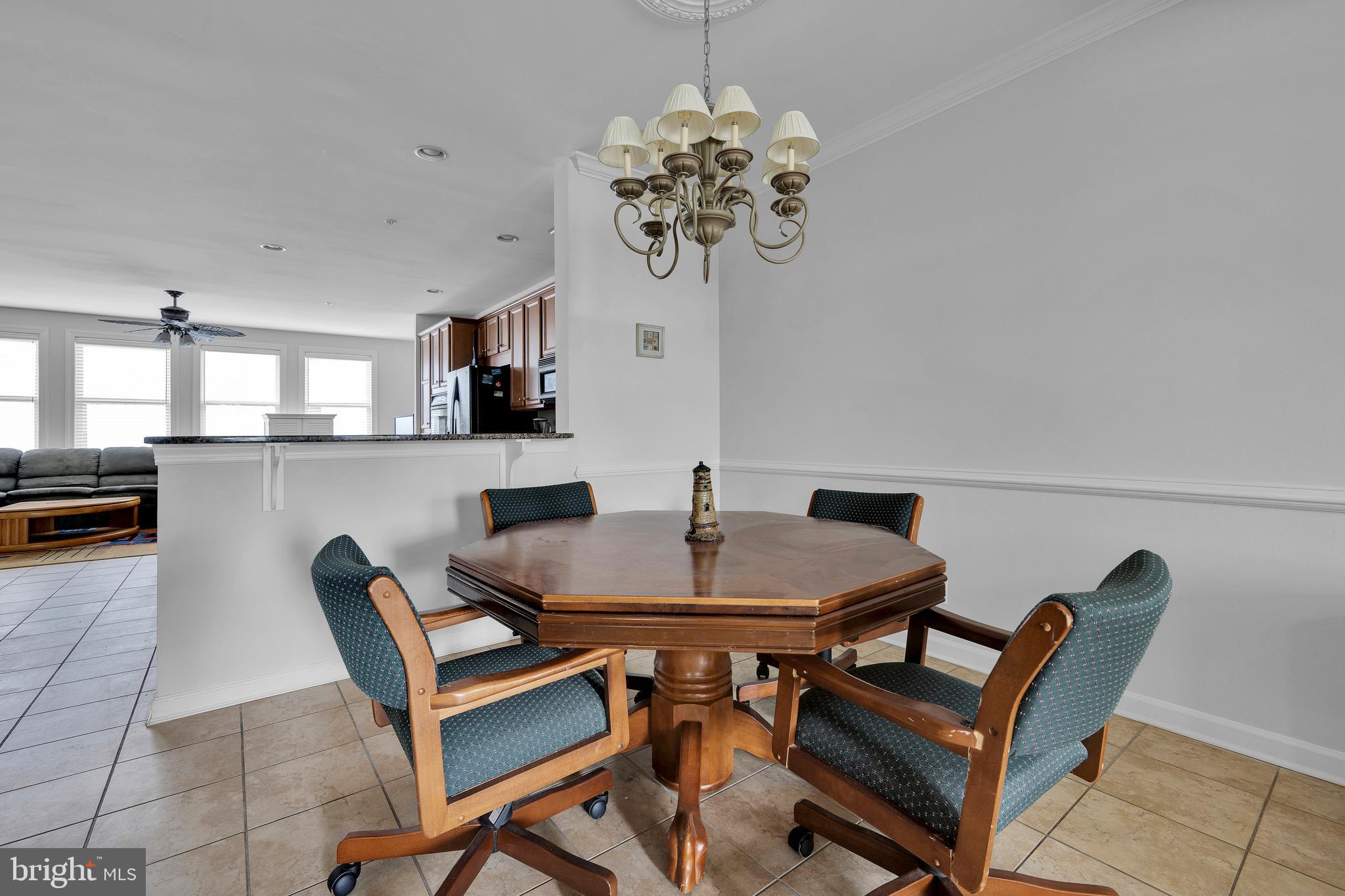 SUNSET ISLAND - Residential