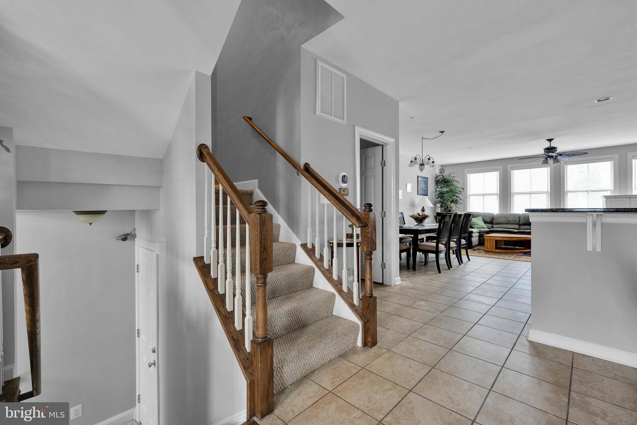 SUNSET ISLAND - Residential