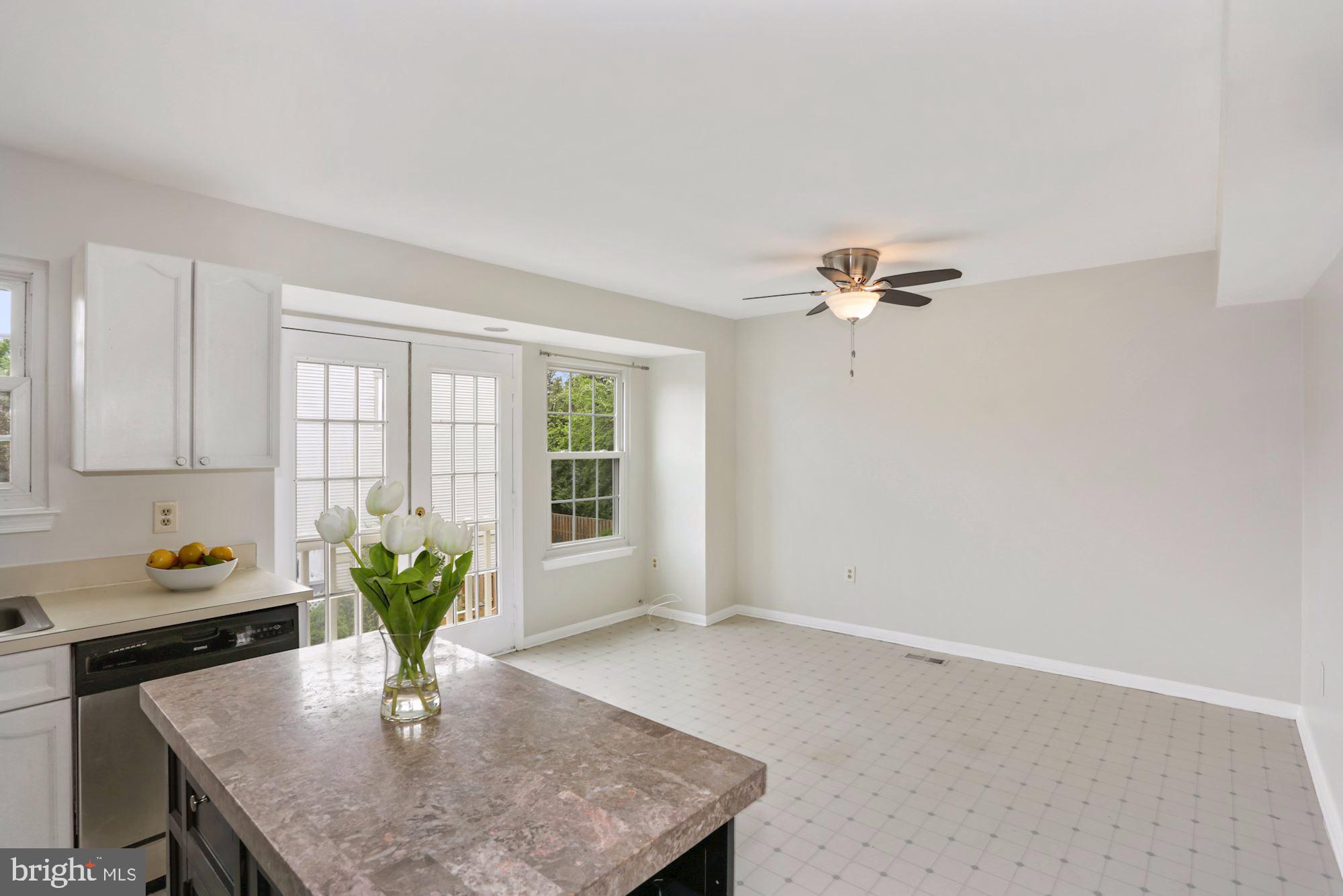 WOODSTONE - Residential