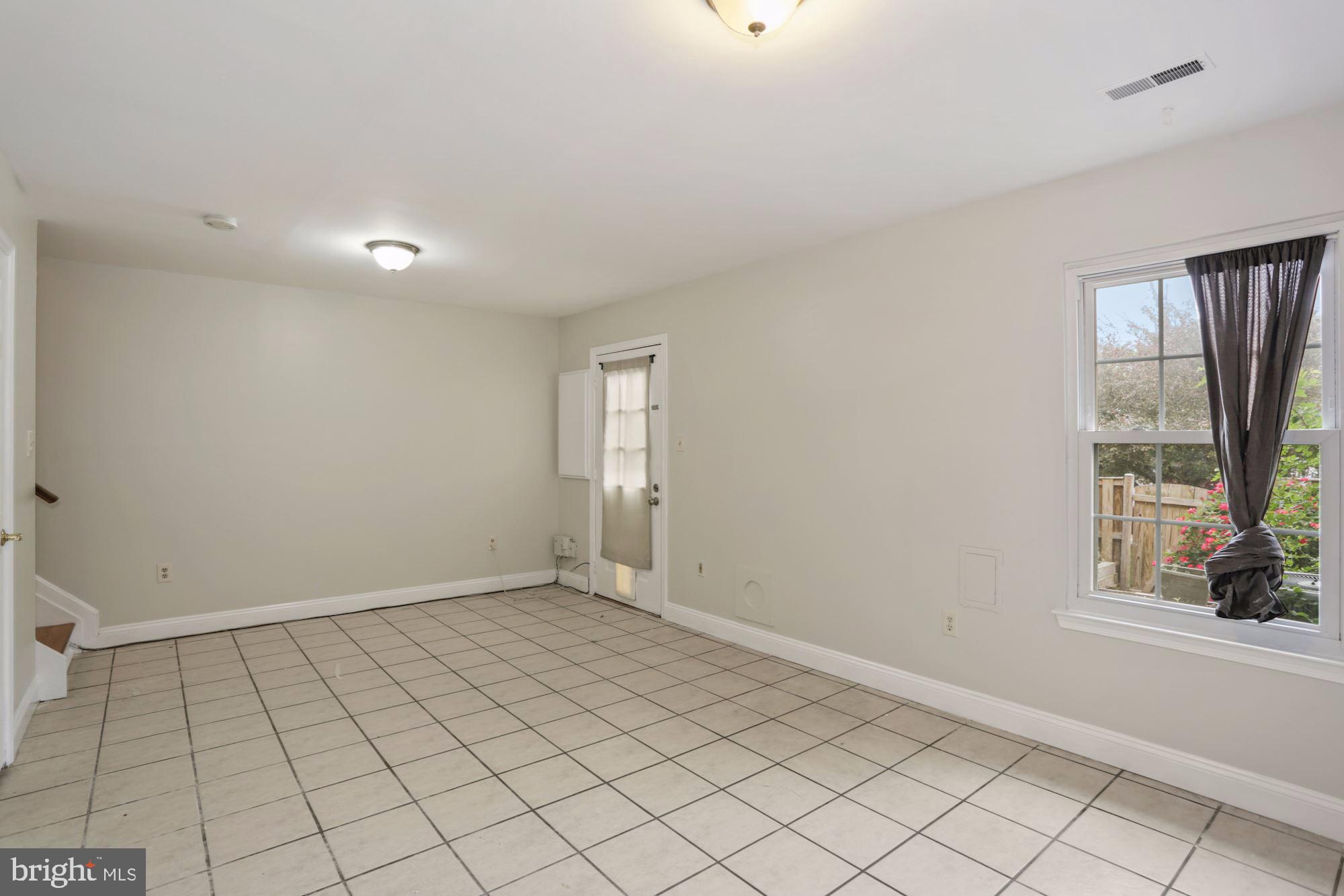 WOODSTONE - Residential