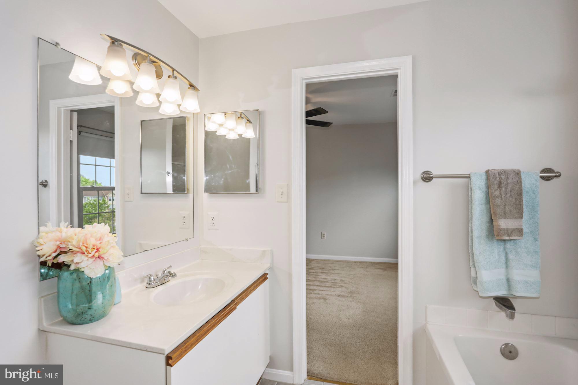 WOODSTONE - Residential