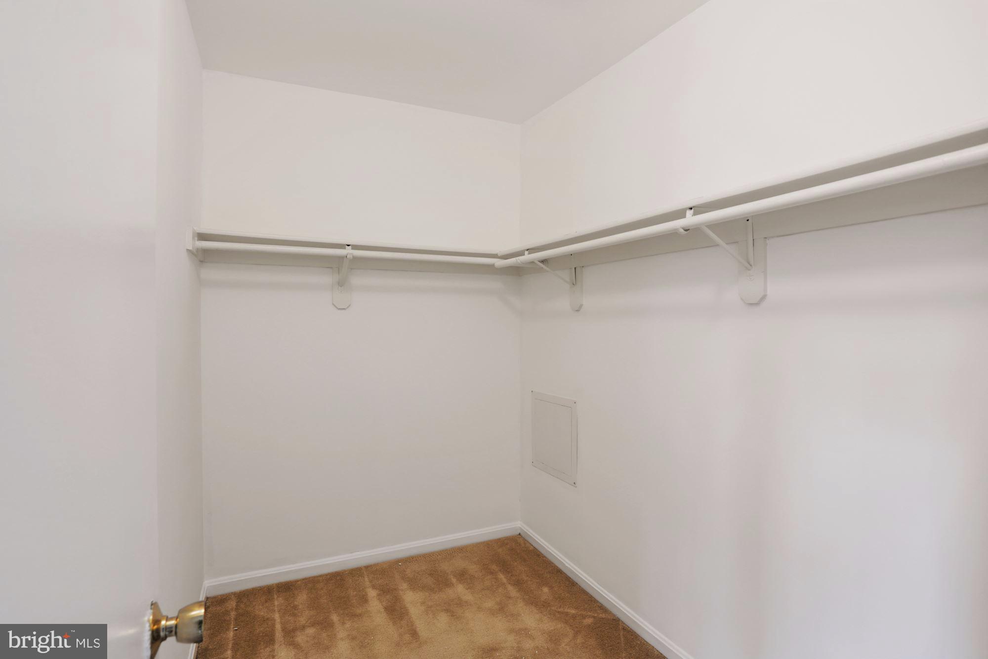 WOODSTONE - Residential