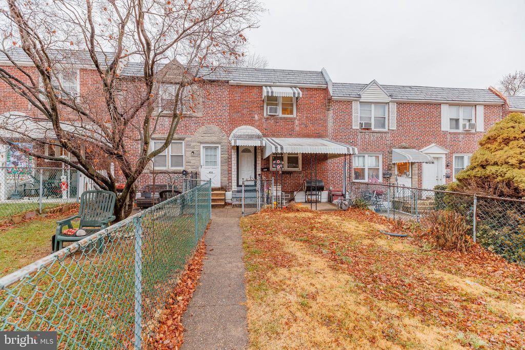 Photo of 457 Westmont Drive, COLLINGDALE, PA 19023 (MLS # PADE2106220)