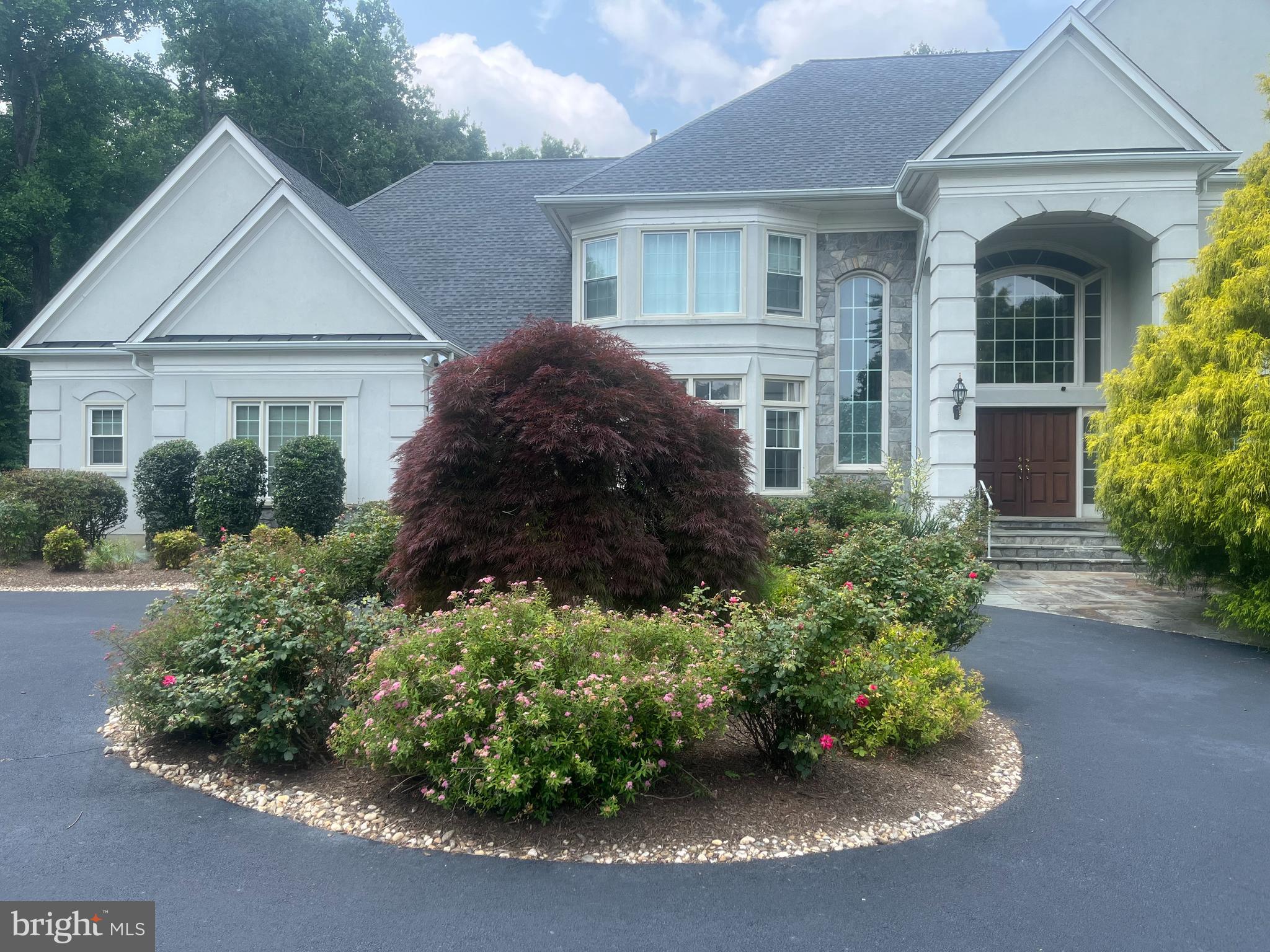 MCLEAN FALLS AT CHINQUAP - Residential Lease