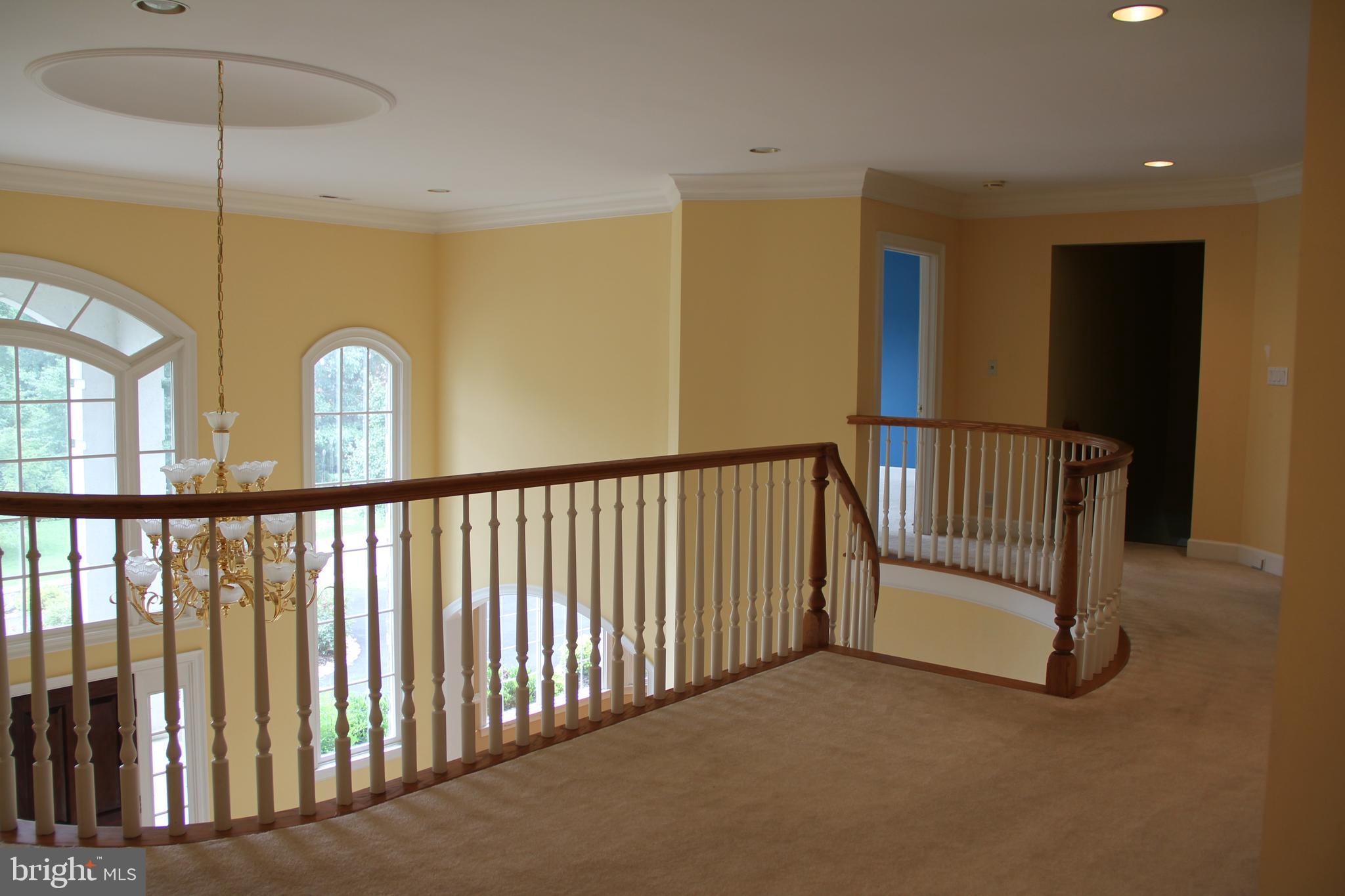 MCLEAN FALLS AT CHINQUAP - Residential Lease