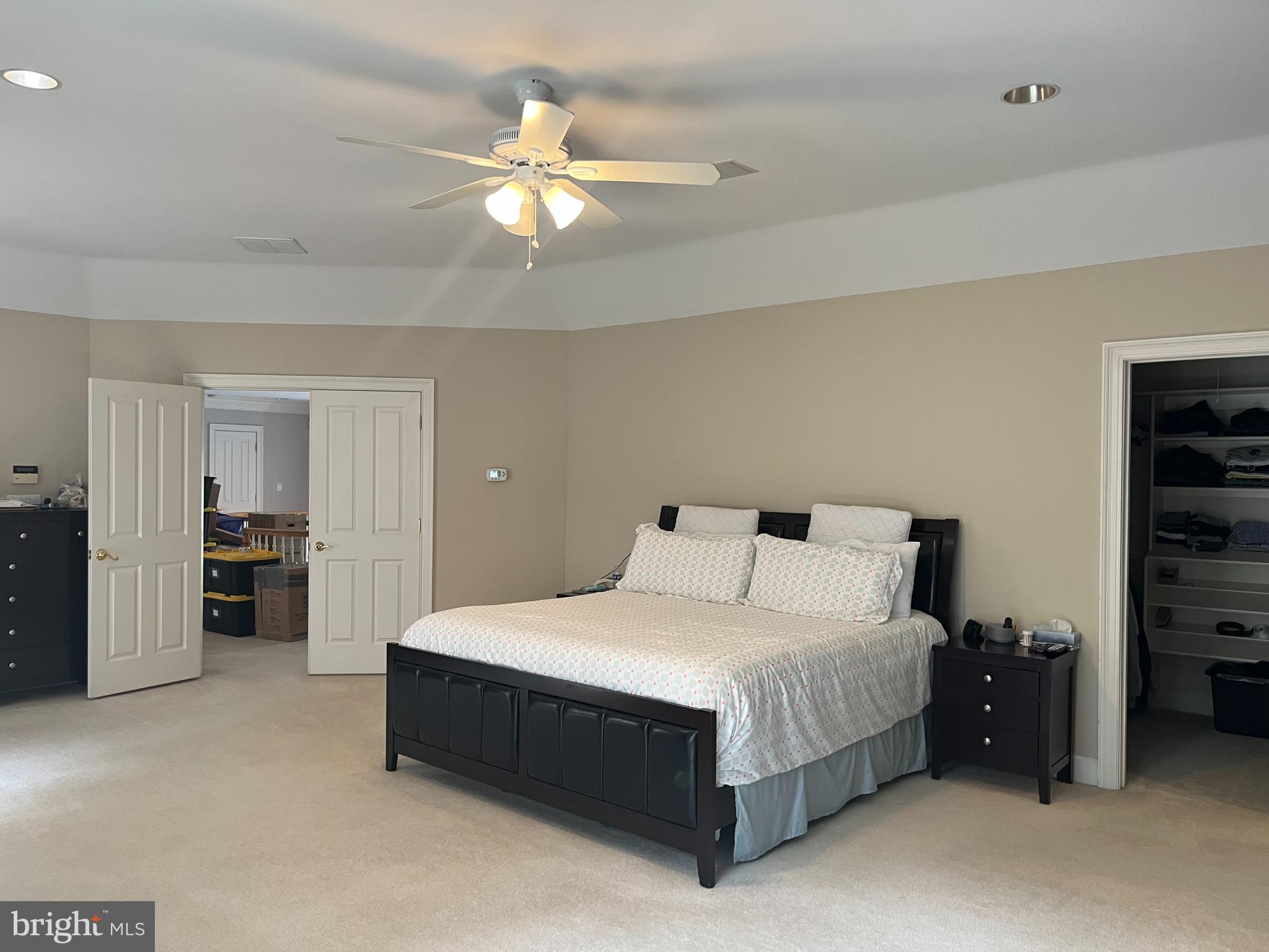 MCLEAN FALLS AT CHINQUAP - Residential Lease