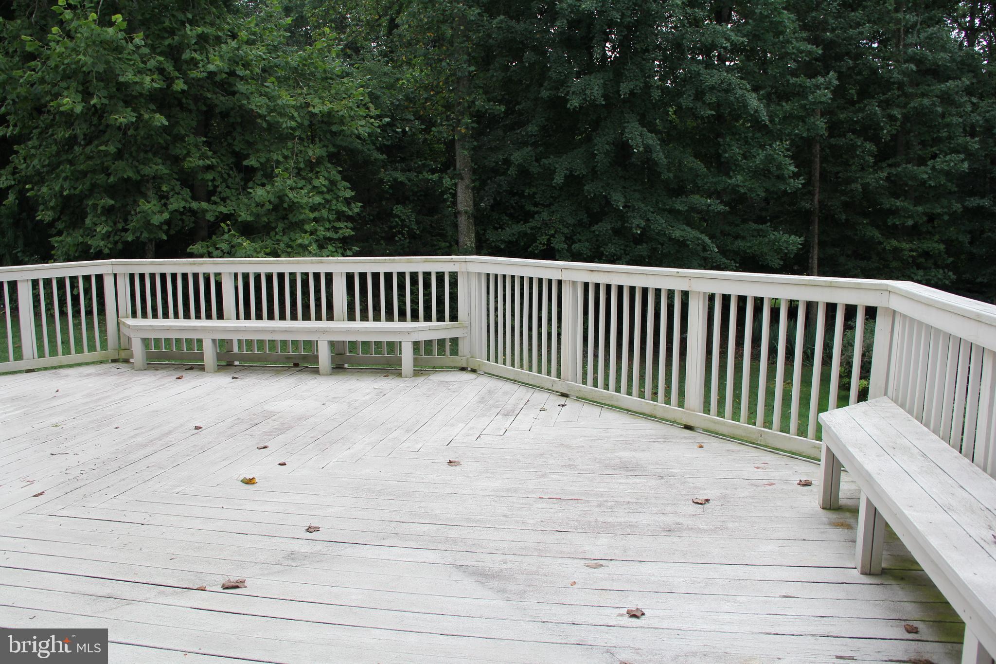 MCLEAN FALLS AT CHINQUAP - Residential Lease