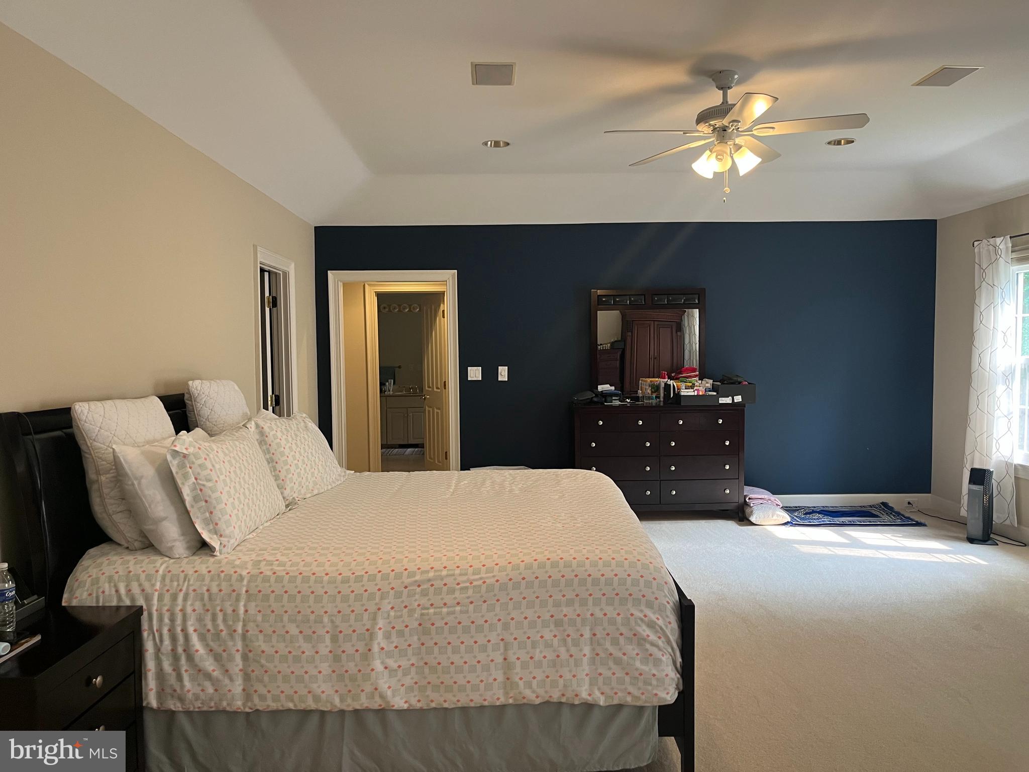 MCLEAN FALLS AT CHINQUAP - Residential Lease